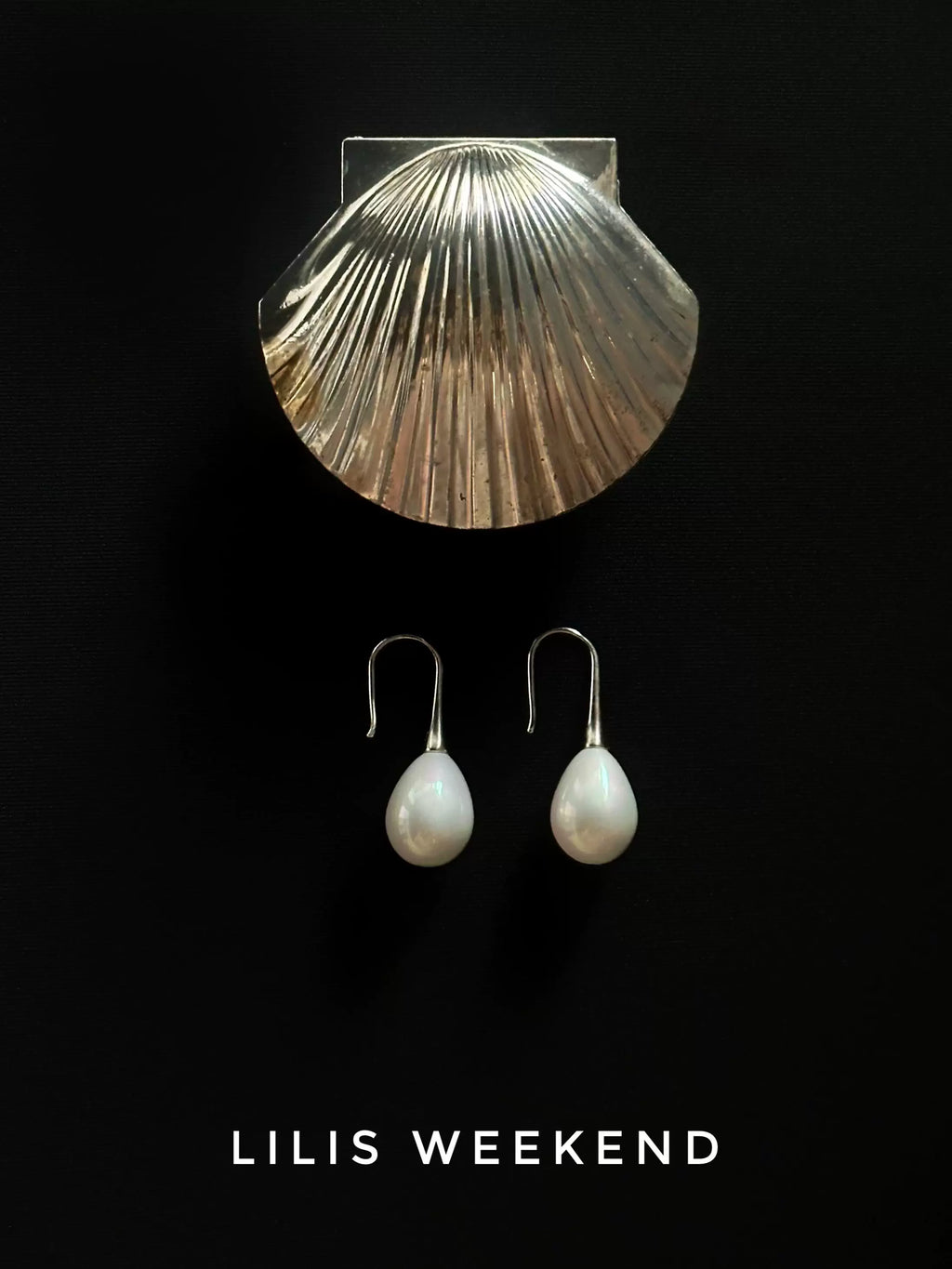 Lilis Weekend Premium Pearl Earrings