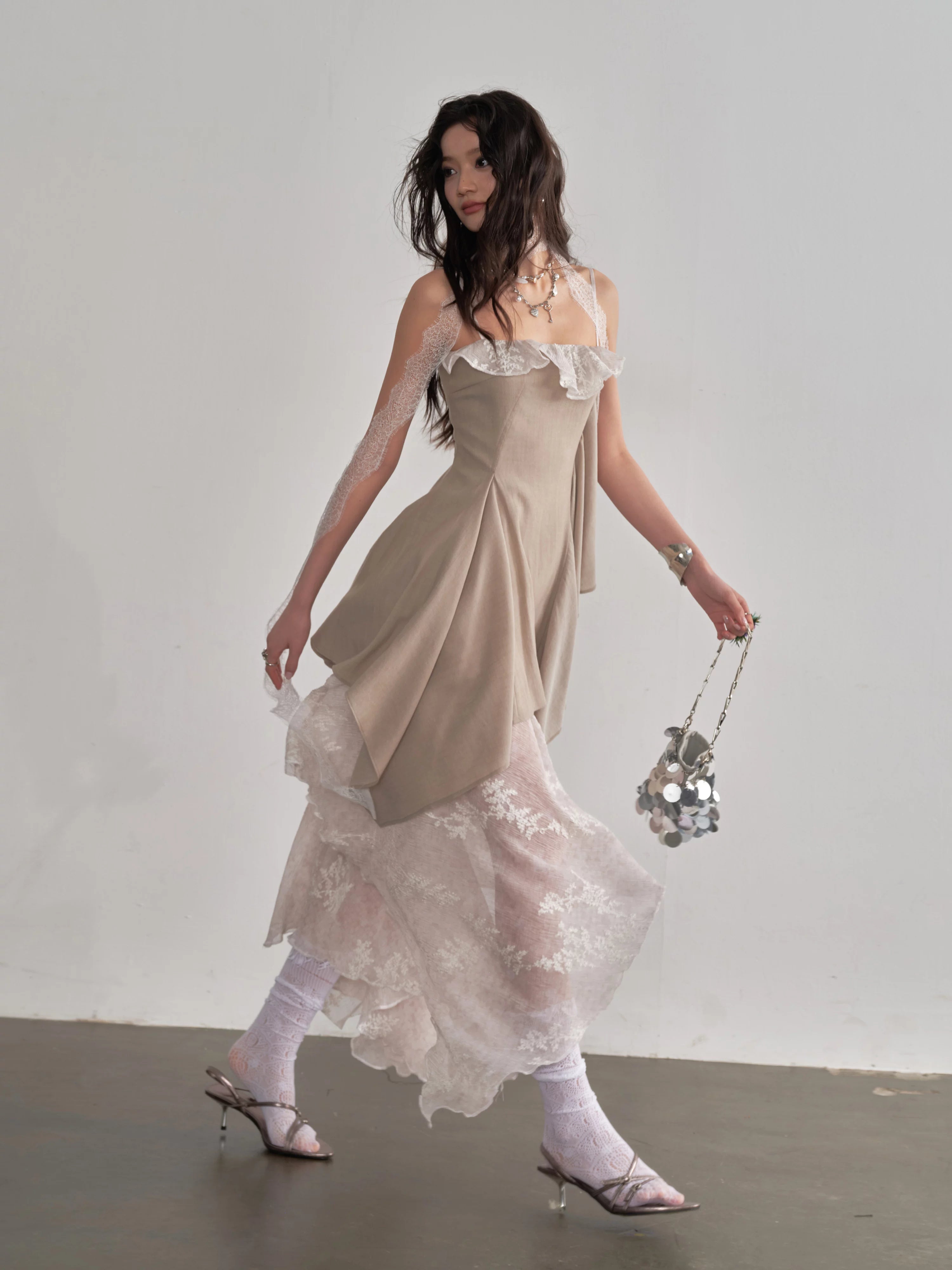 JNYLON Irregular Embroidery Splicing Layered Suspender Skirt