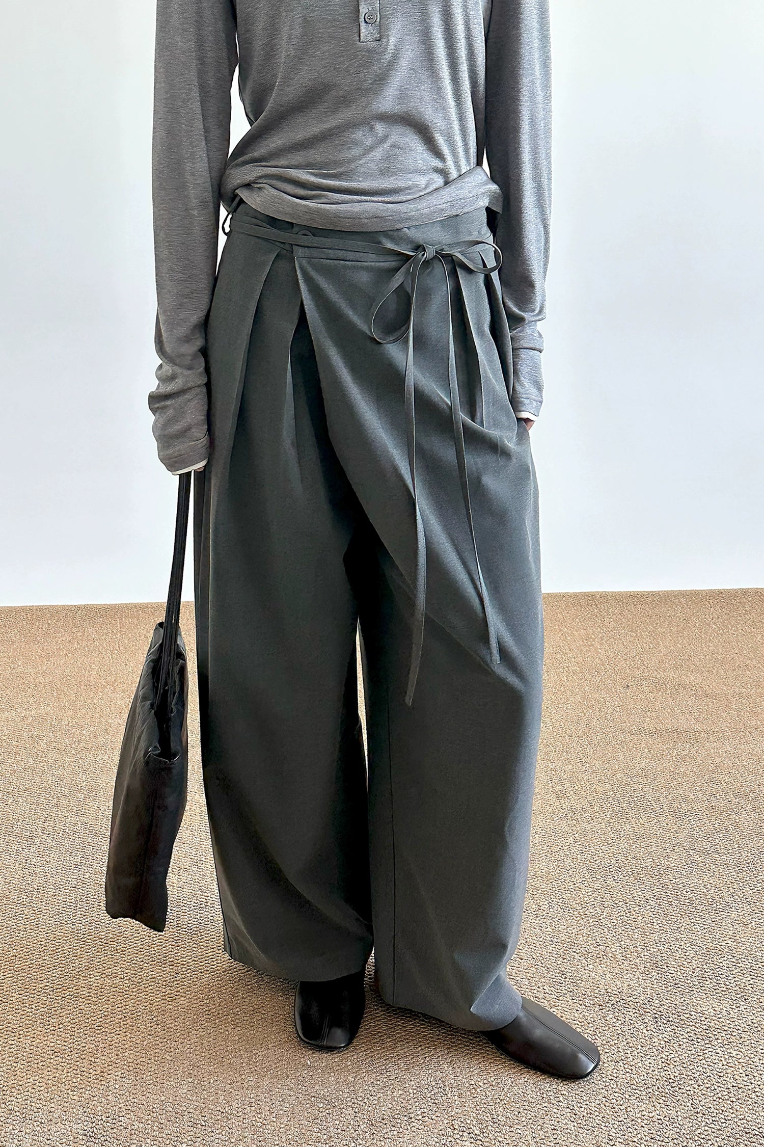 COLN Diagonal Placket Lace-up Loose Suit Pants