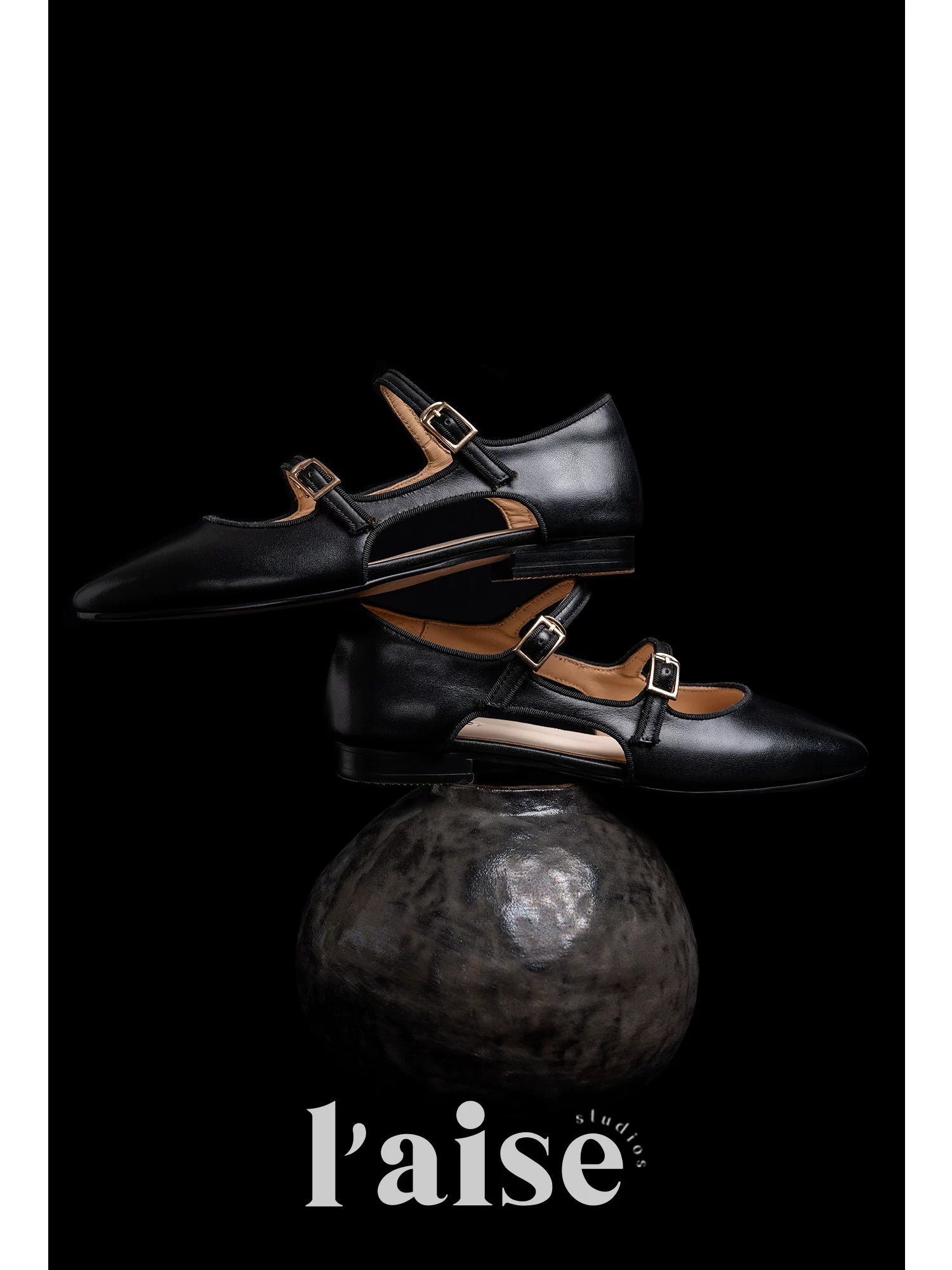 L'aise Leopard Side Hollow Mary Jane Shoes