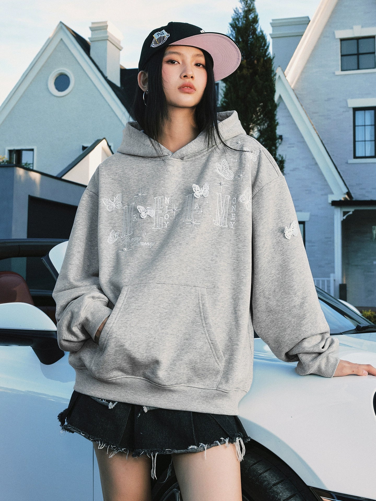 MEDM Three-dimensional Butterfly Hooded Sweater