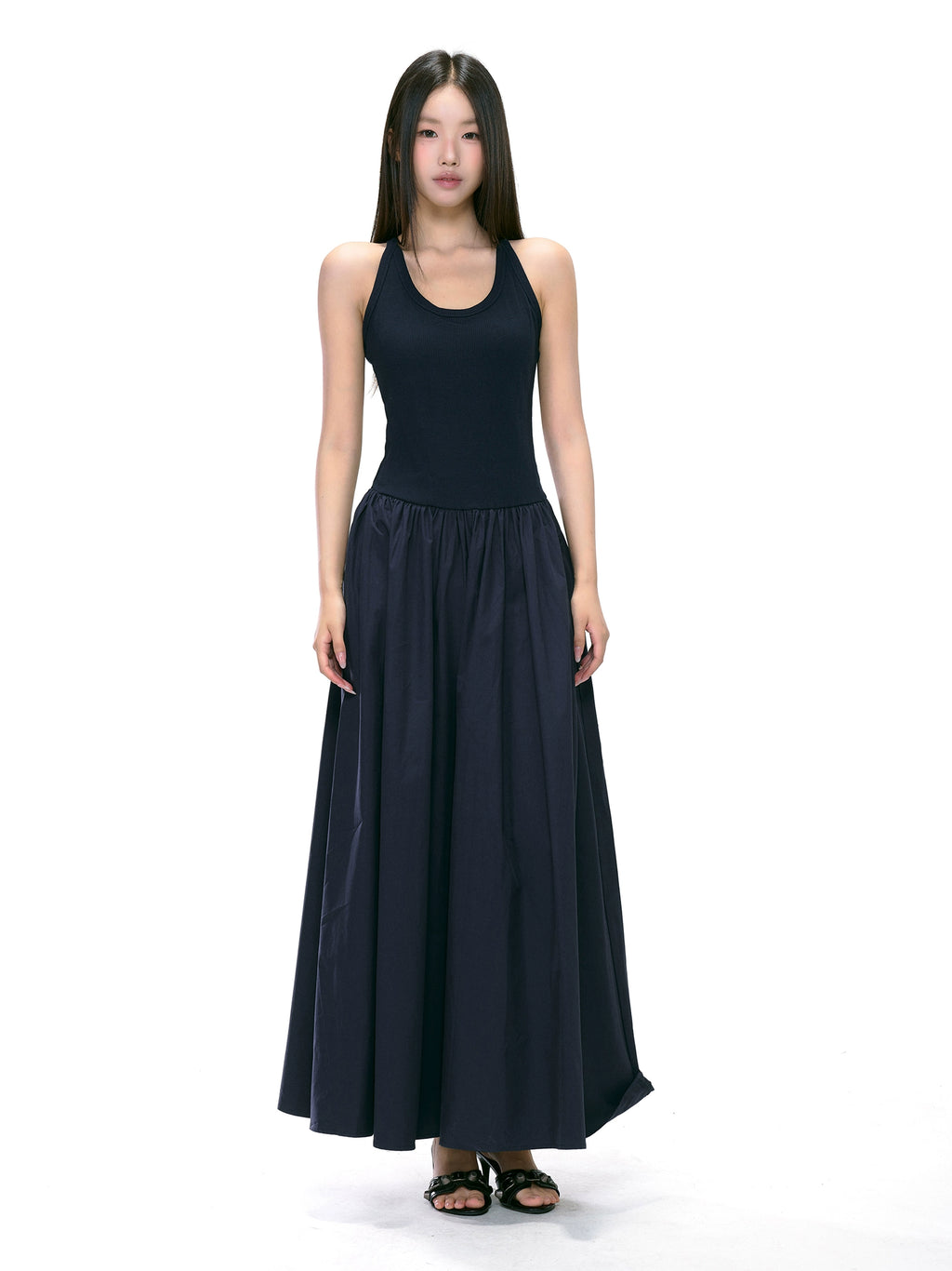 WITHMIN Off-the-shoulder Hottie Purely Wants To Close Her Waist and Look Thin A-shaped Skirt