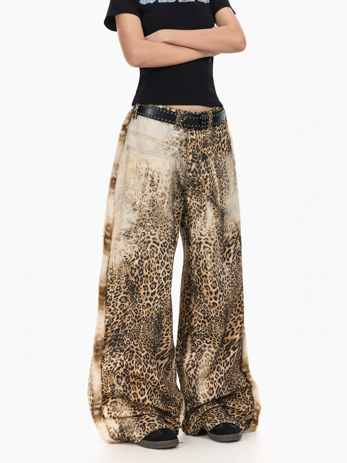 BTSG Vintage Stitched Leopard Jeans