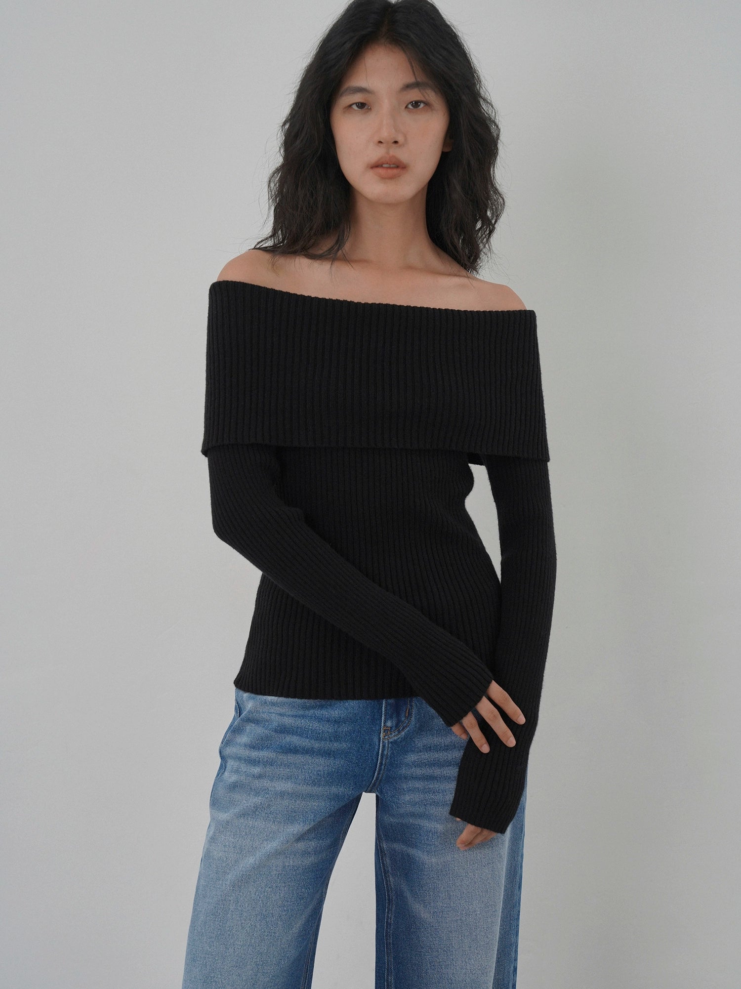 EIGHTHMONTH One-word Shoulder Slim-fit Knitted Sweater