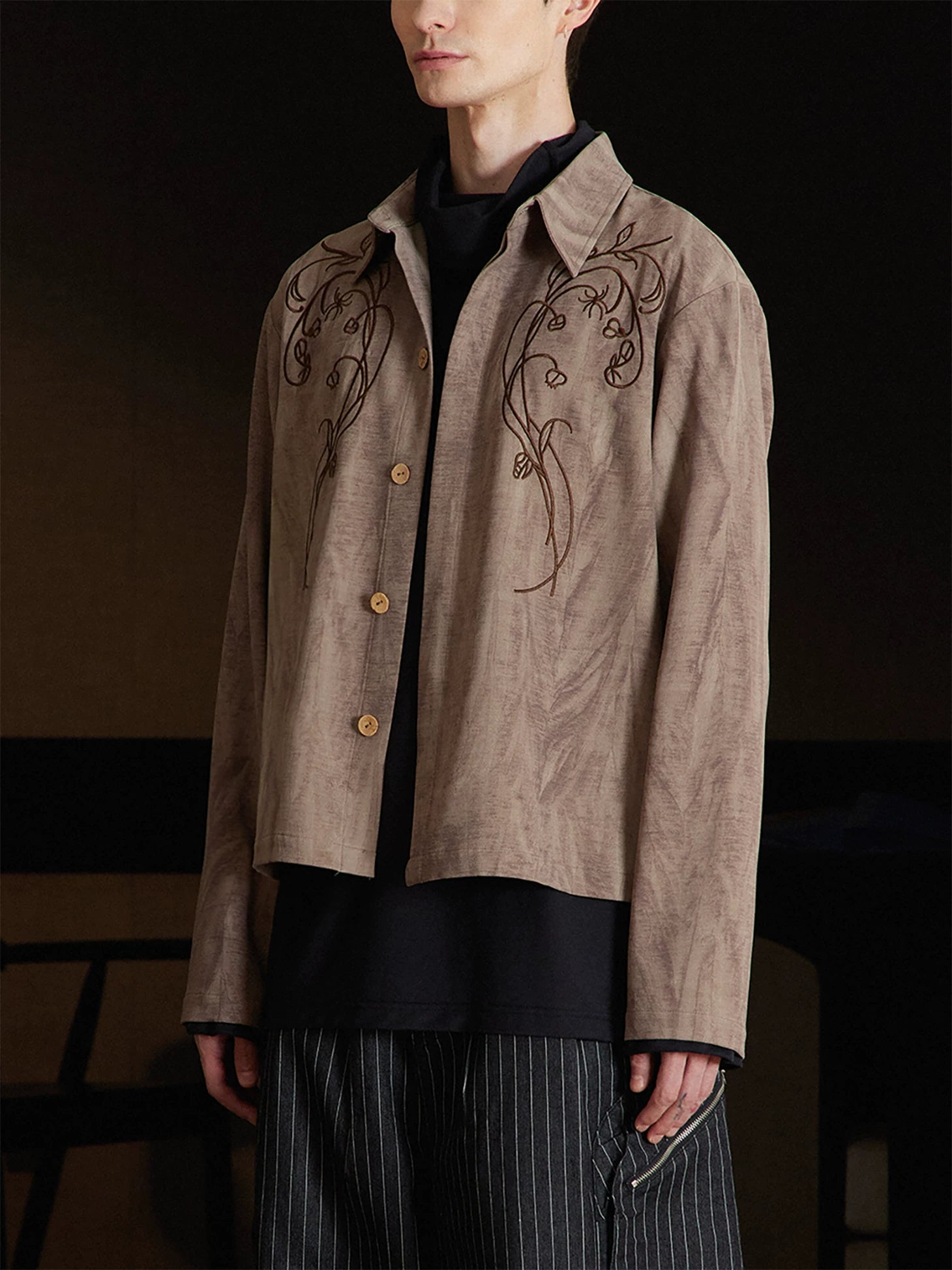TZ Killer Vintage Lapel Floral Embroidery Long Sleeve Shirt