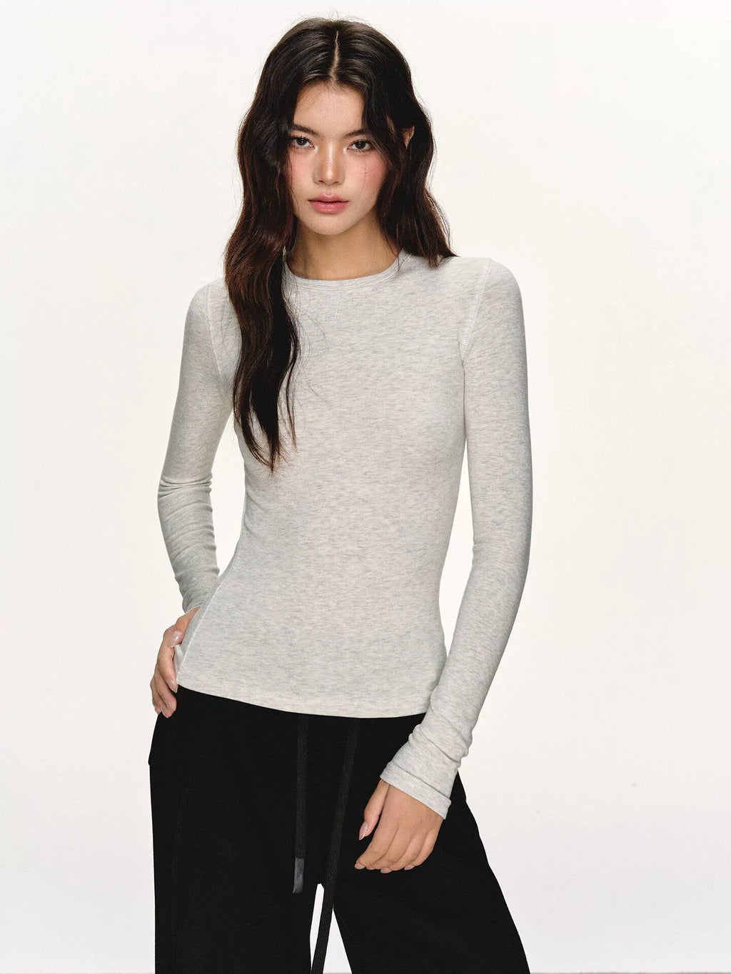 Anna Aneae Crewneck Slim Slim Long Sleeves