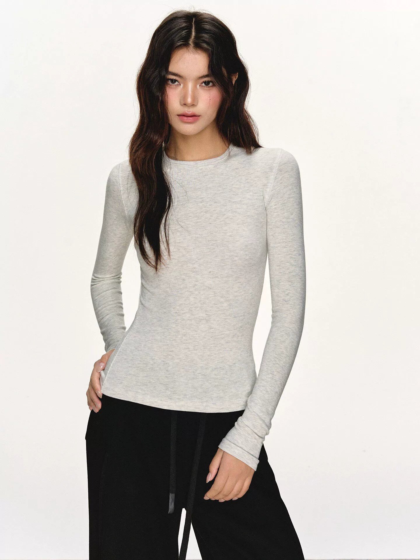 Anna Aneae Crewneck Slim Slim Long Sleeves