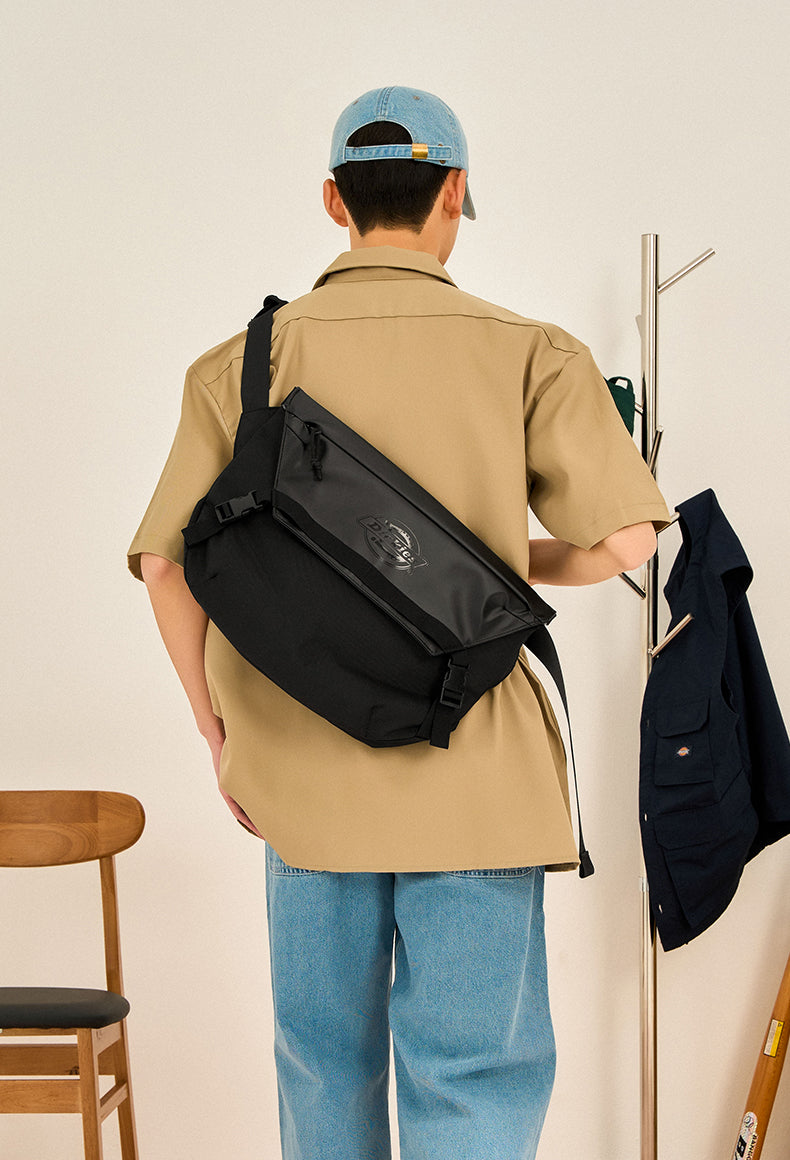 Dickies Functional Wind Cycling Commuter Shoulder Crossbody Bag