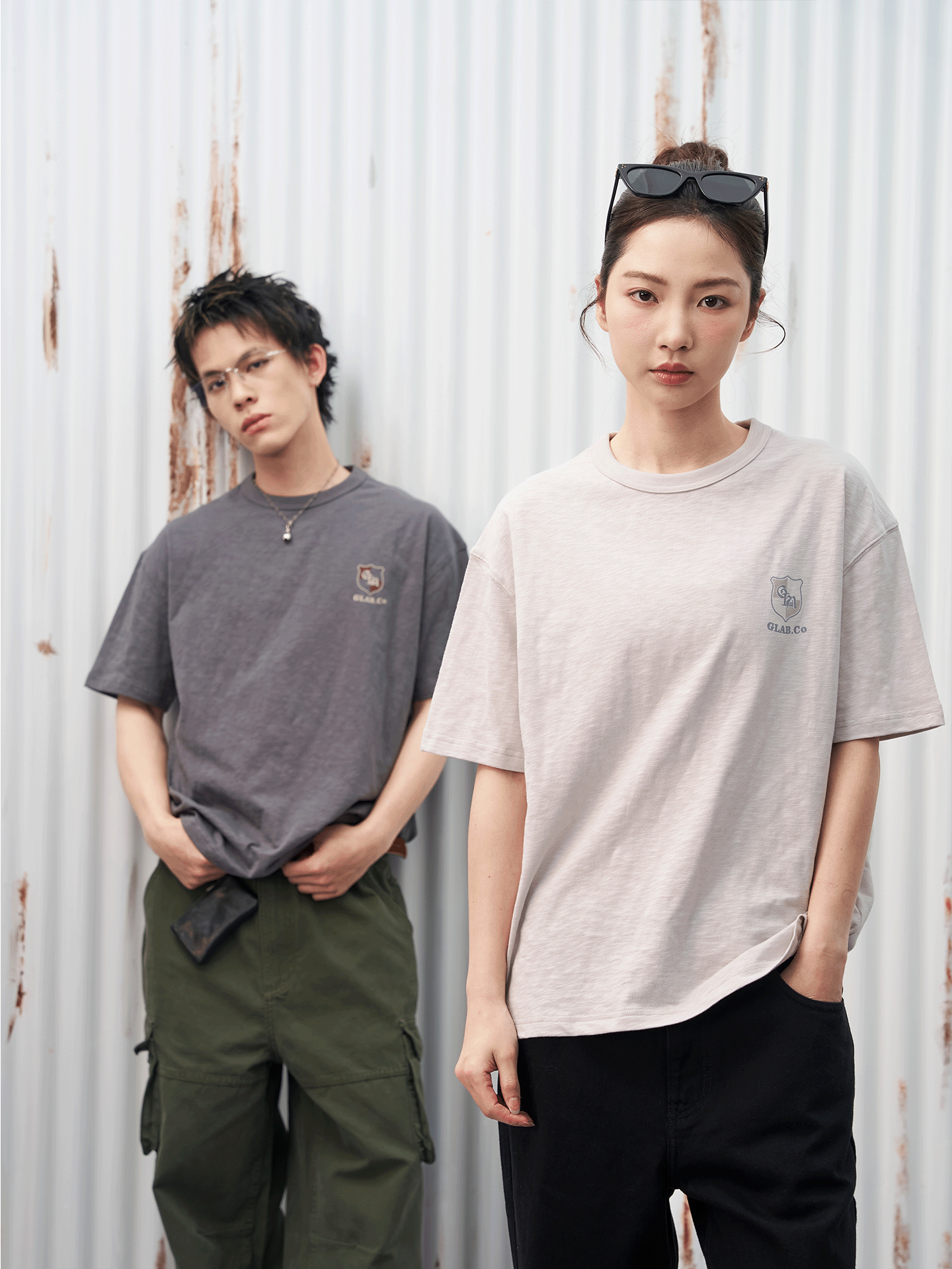 GOODLIVABLE Retro Letter Print Casual Tee