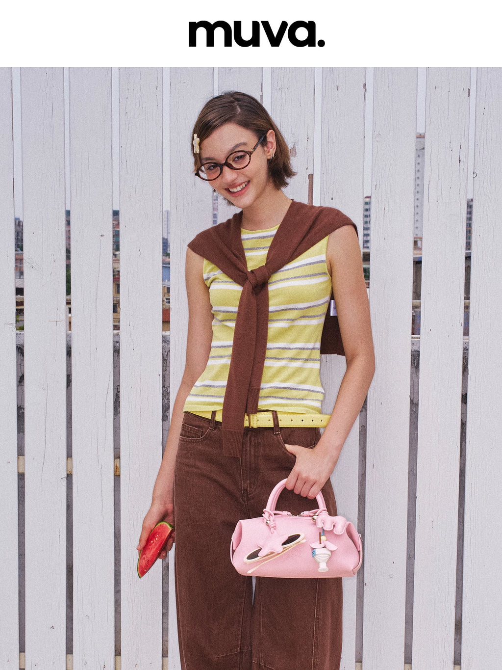 Muva Large Capacity Messenger Bag