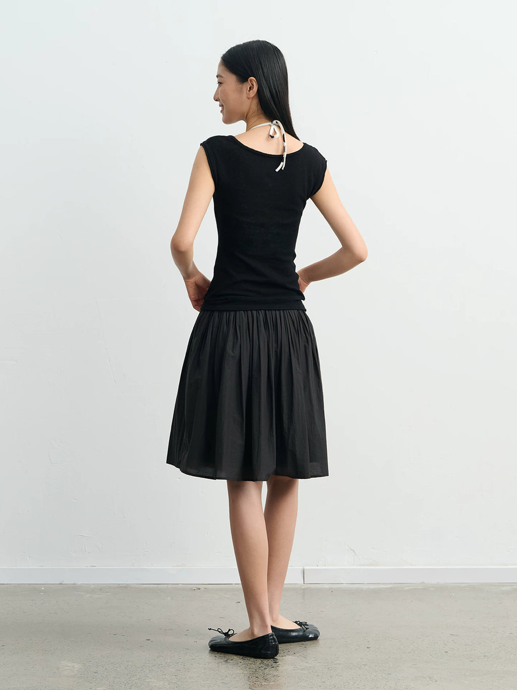 LINY LIBERTY U-neck Hollow Strap Knitted Vest