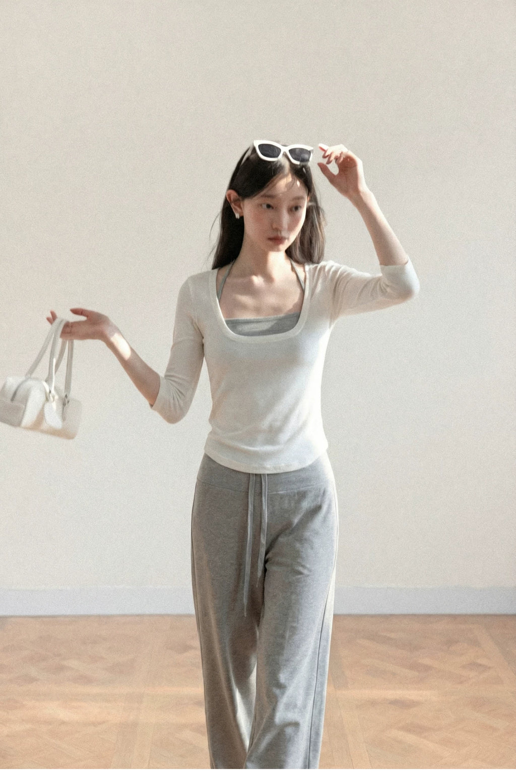 Cantonstory U-neck Suspender Five-quarter Sleeve Tee Slacks Set