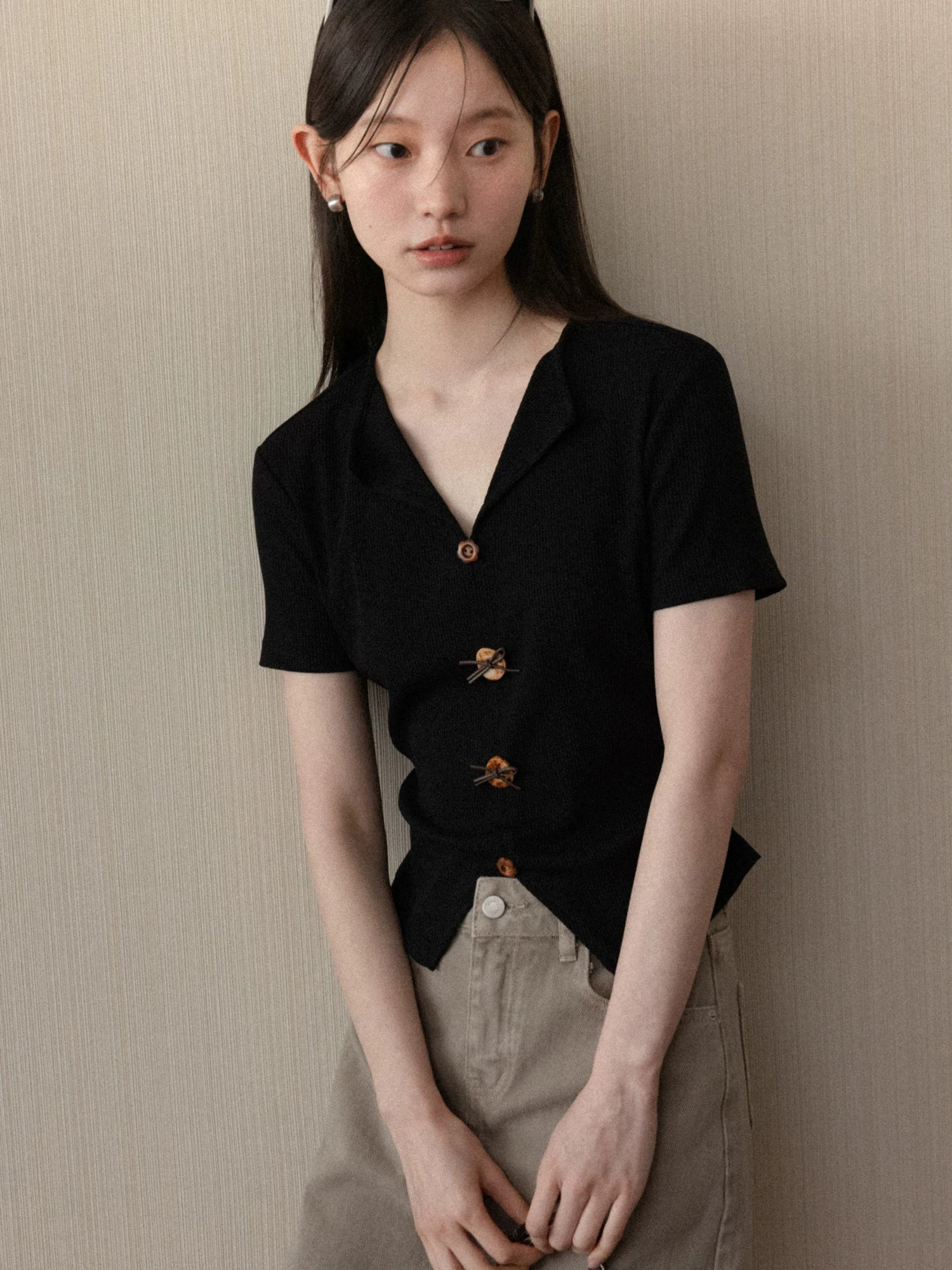 Cantonstory Retro V-neck Front Shoulder Waist Thin Tee