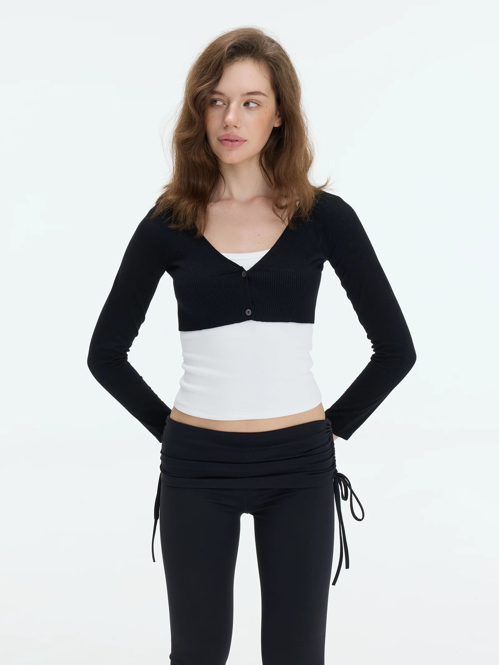 Veryrareme Short V-Neck Versatile Cardigan