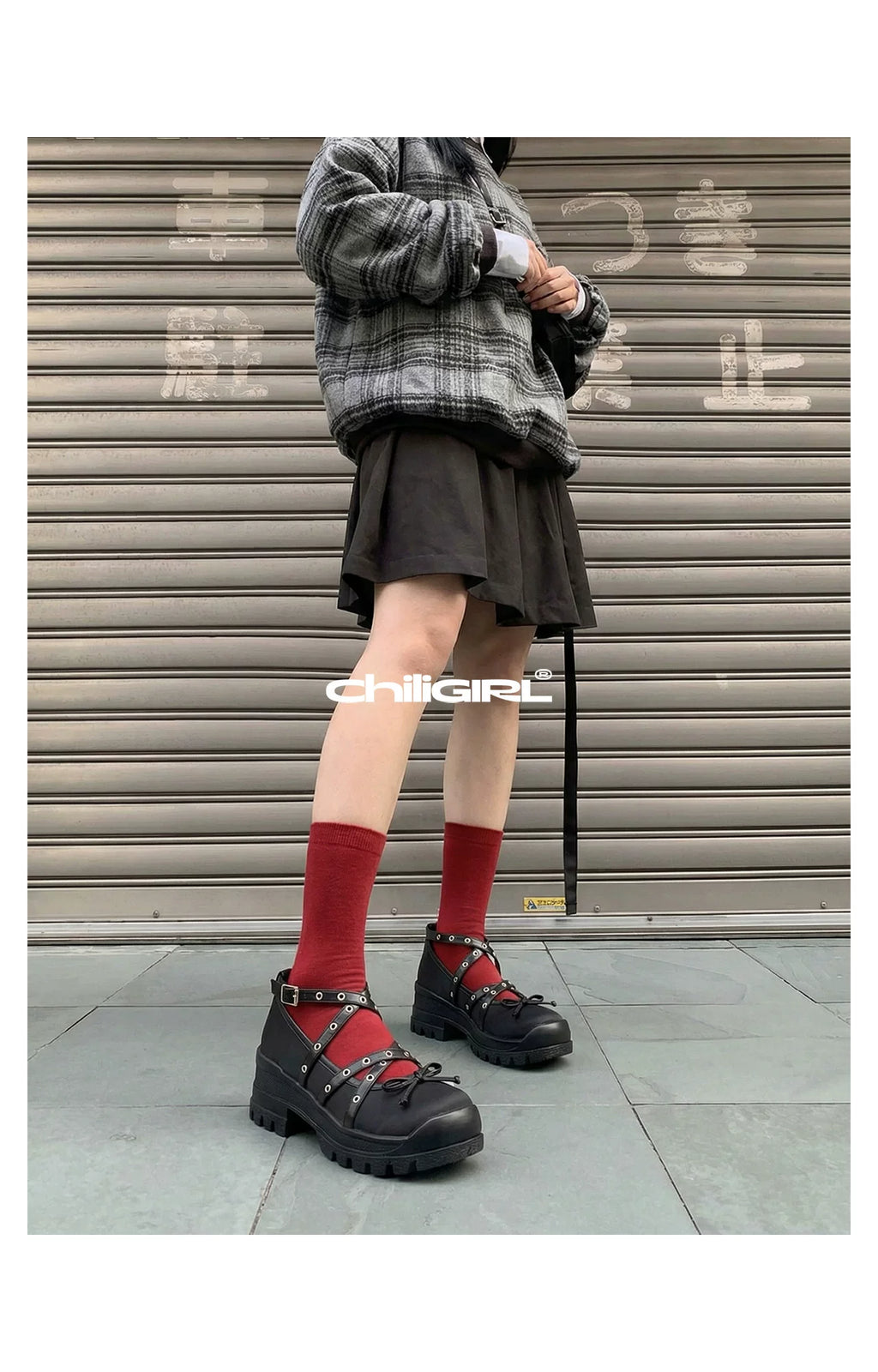 CHILIGIRL Rivet Strap Platform Shoes