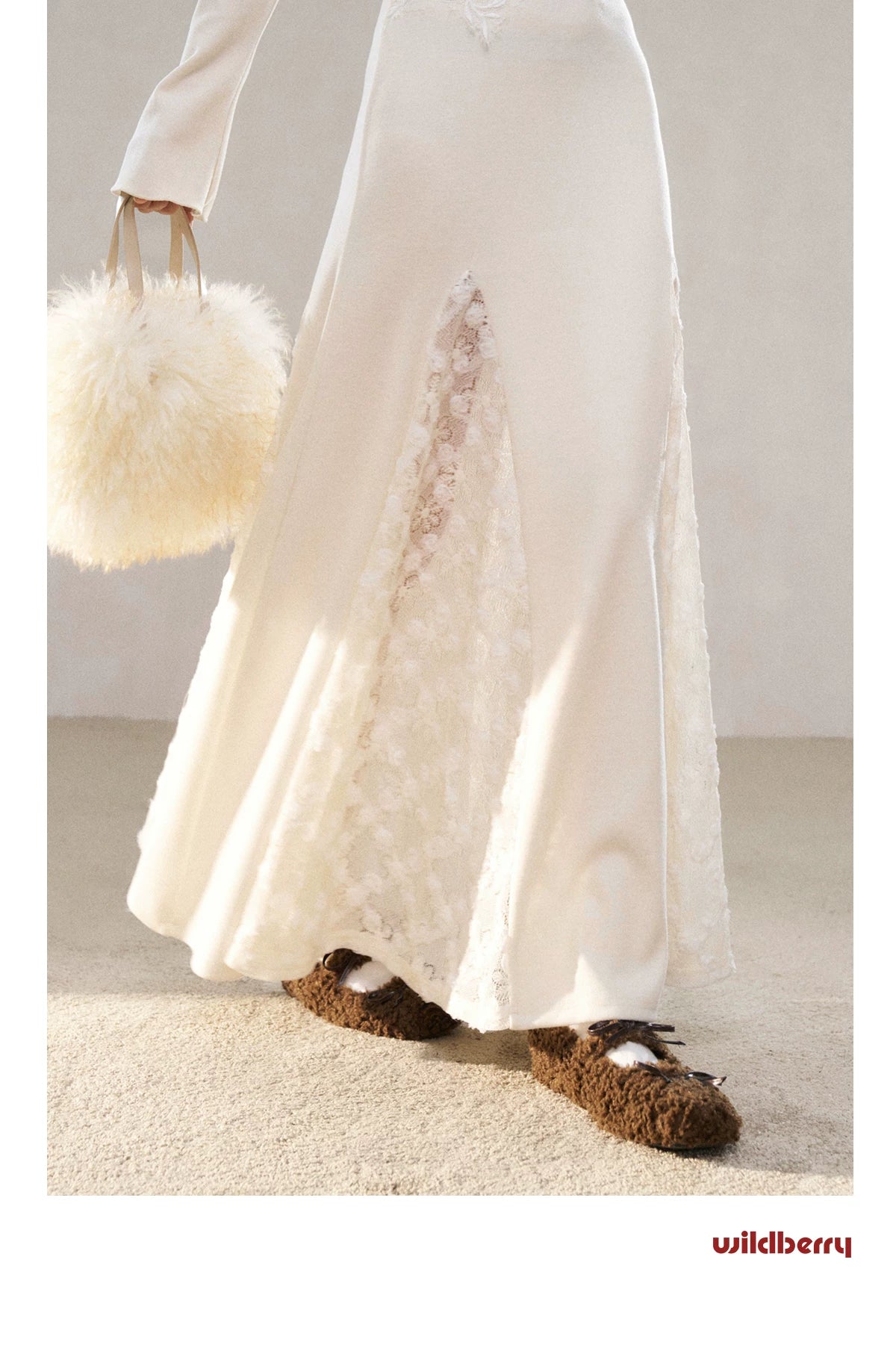 Wildberry Lace Stitching Waist Slim Dress