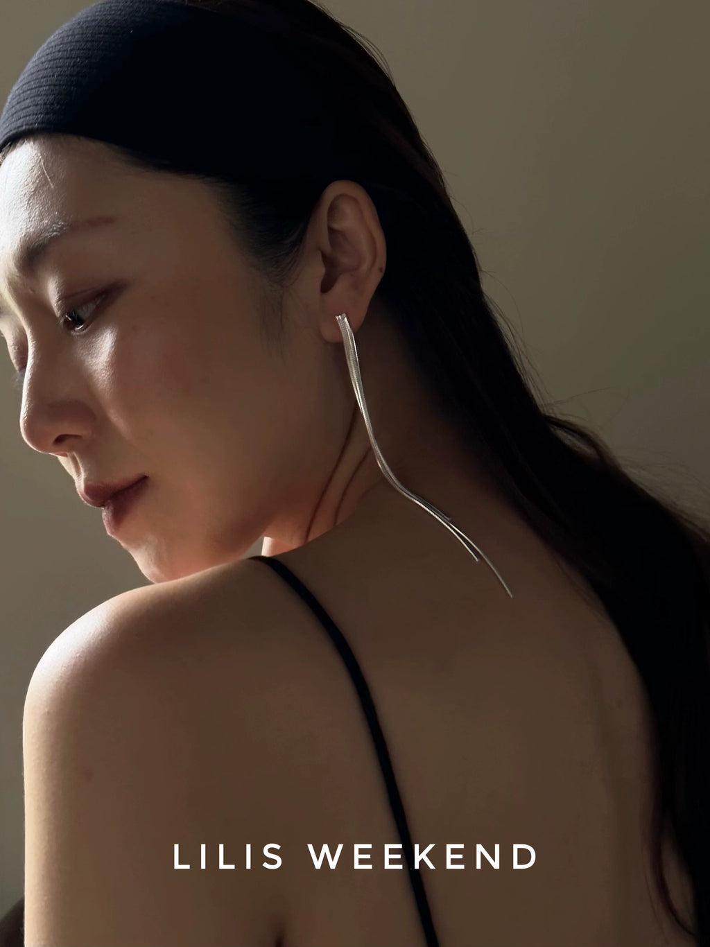 Lilis Week Extra Long Fringed Minimalist Stud Earrings