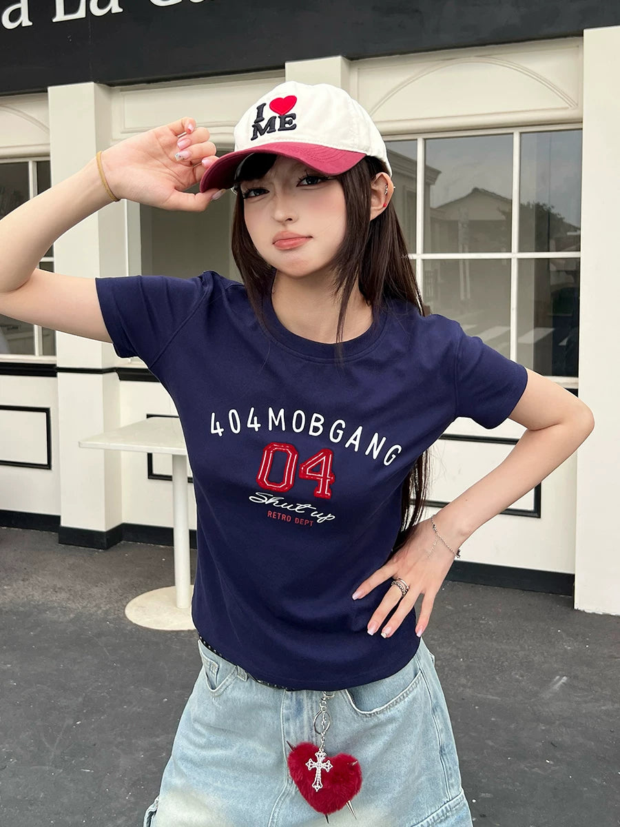 404MOB Retro Sticker Embroidered Versatile and Slim Tee