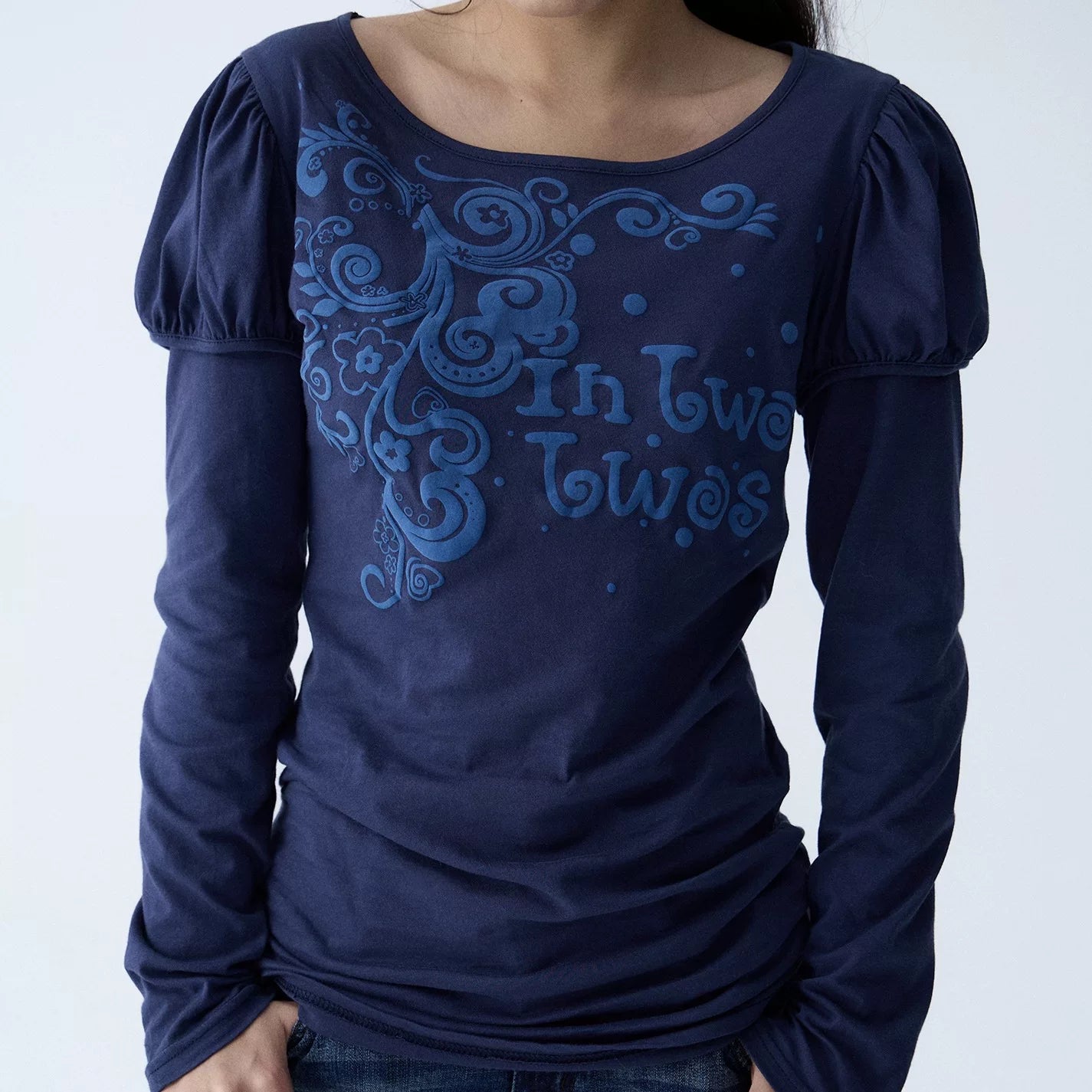 In Two Twos Micro Transparent Bubble Sleeve Fake Two Tee