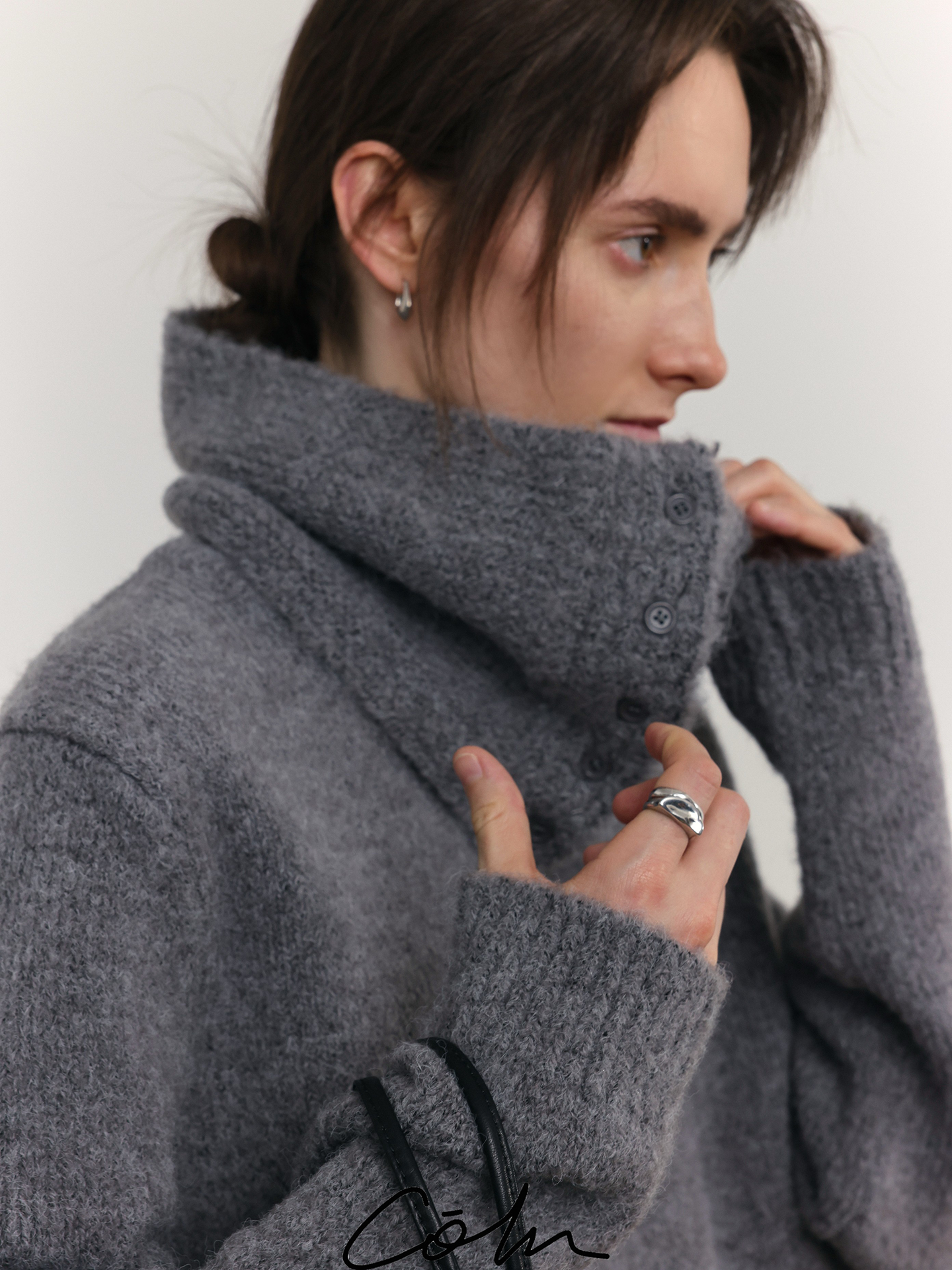 COLN Scarf Two-piece Short Sweater