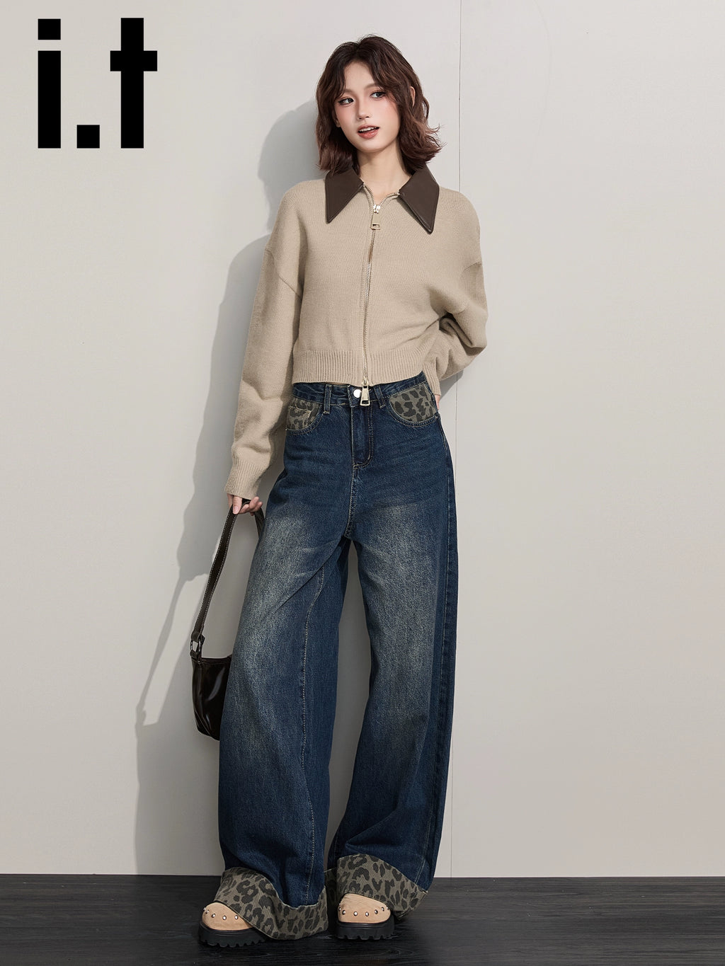 IT: CHOCOOLATE Vintage Contrast Splicing Lapel Short Knitted Cardigan