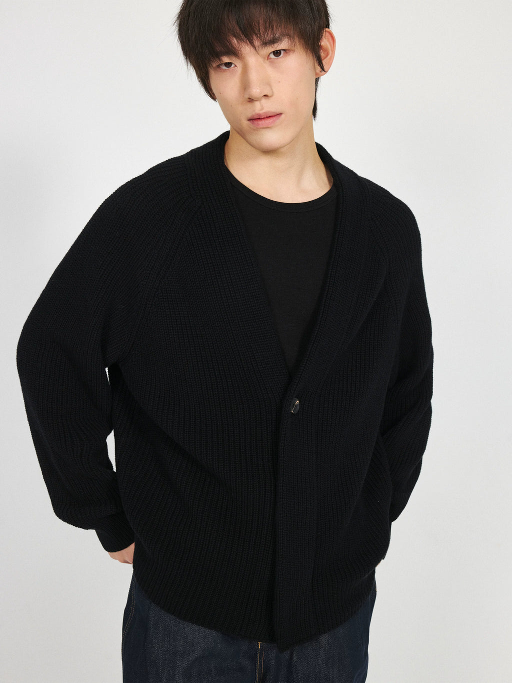 Stay The Night Thick Knit V-neck Sweatercardigan