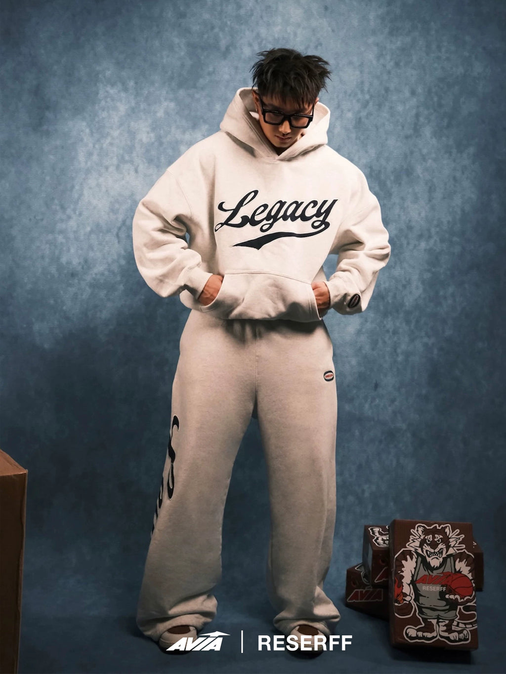 RESERFF Vintage Patch Embroidered Loose Drawstring Sweatpants