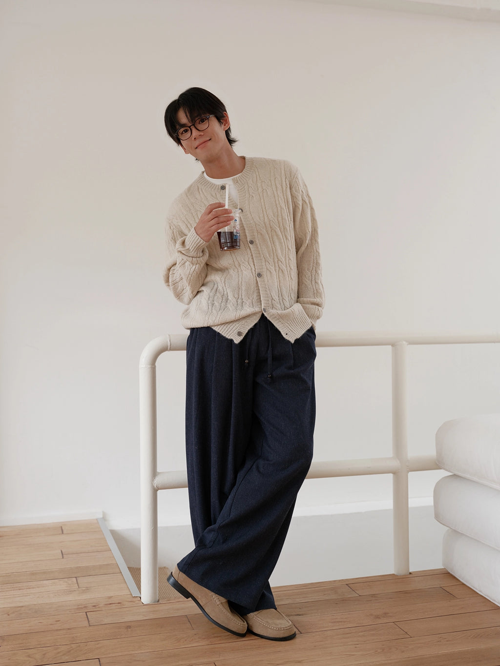 CARPEM Thin Twist Simple Knitted Cardigan Sweater