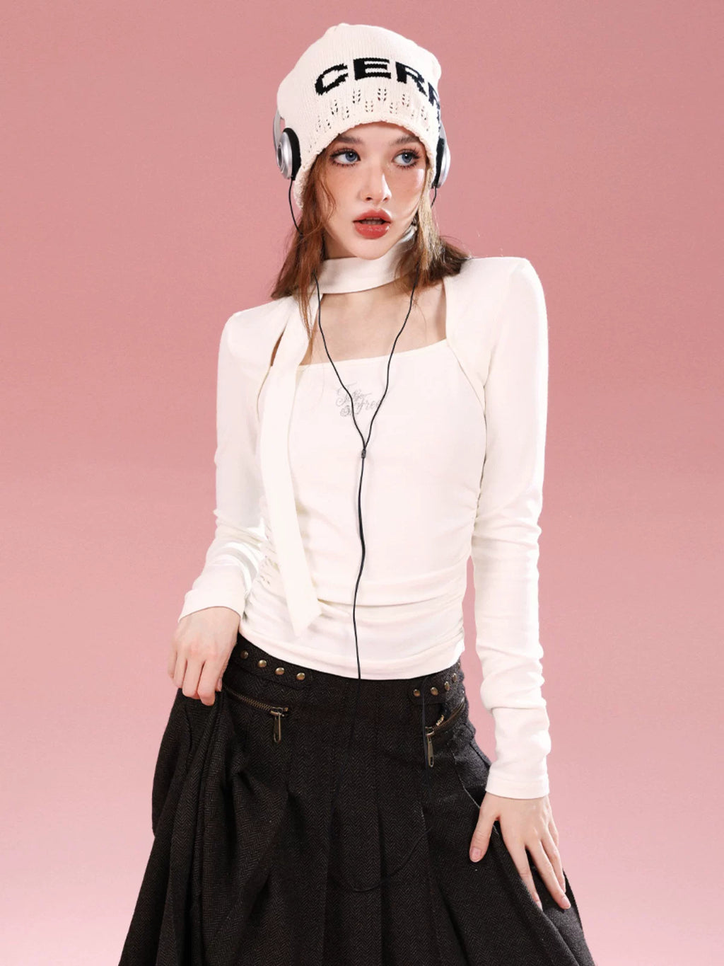 Imone Letter Embroidery Large Square Collar Base Knit