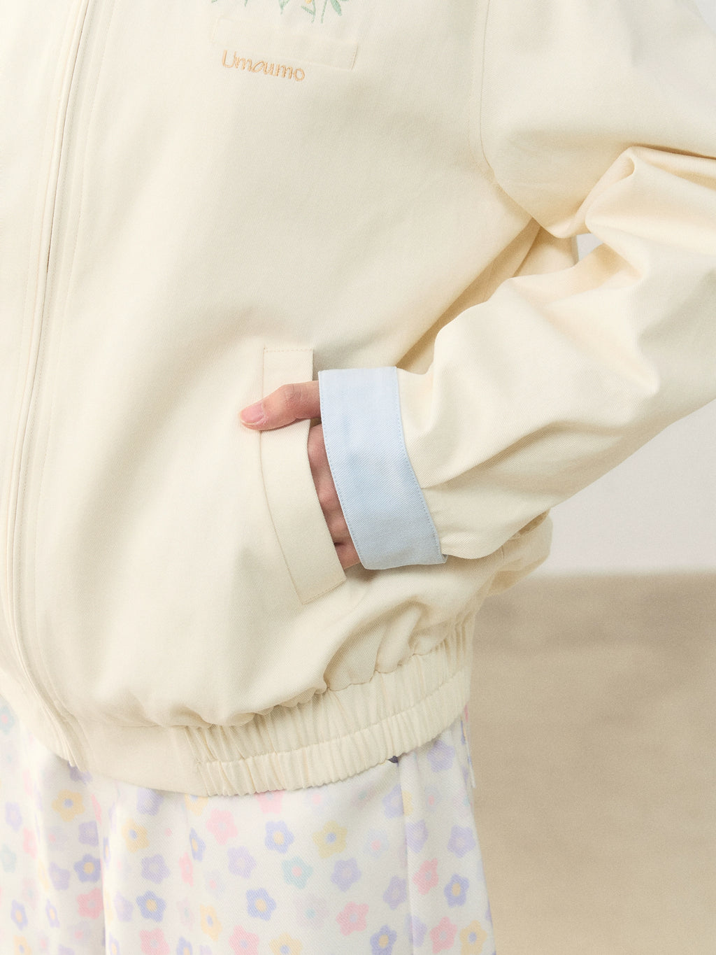 Umoumo Versatile Colour Matching Flower Embroidered Jacket