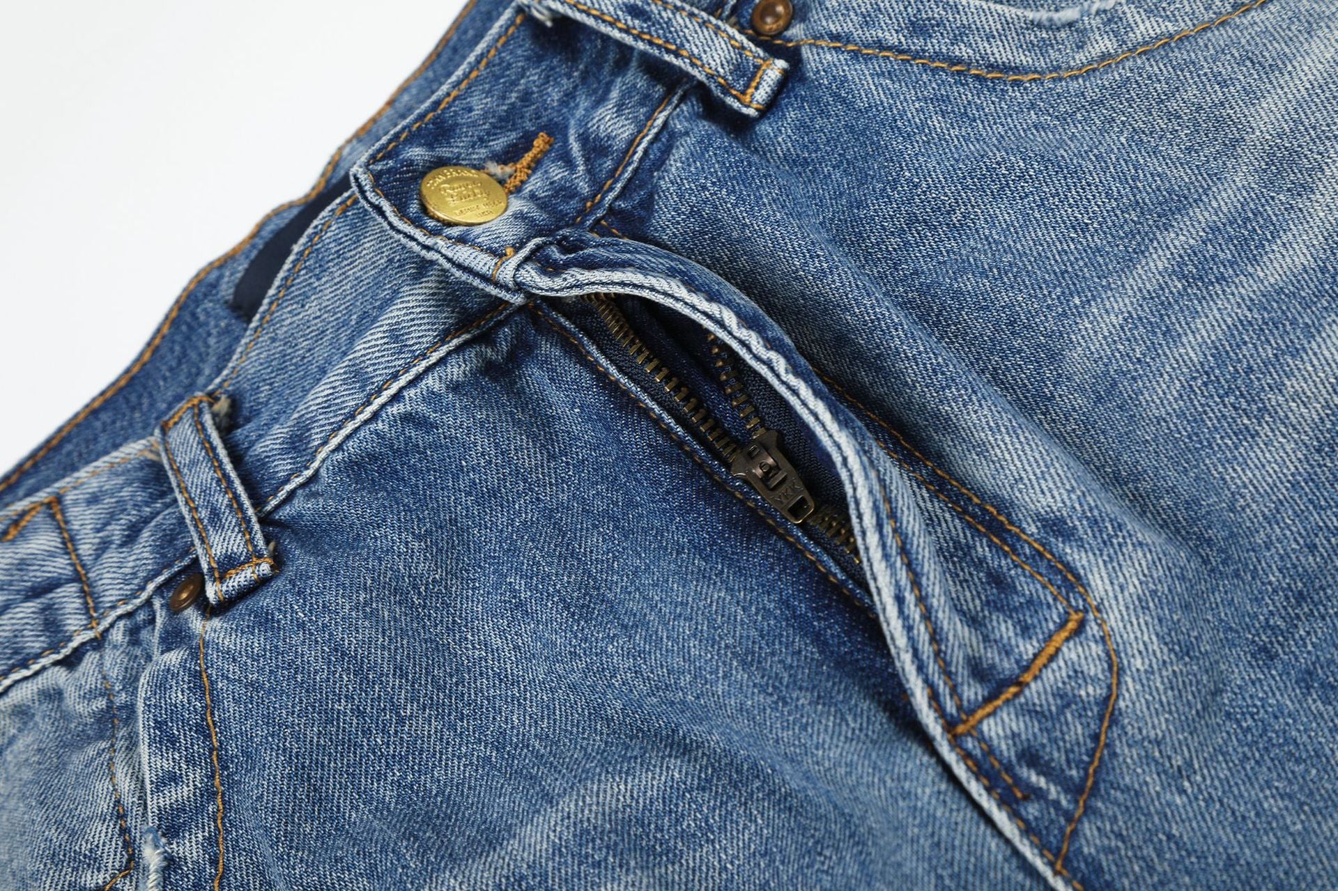 11KN Retro Straight Loose Seven-point Jeans