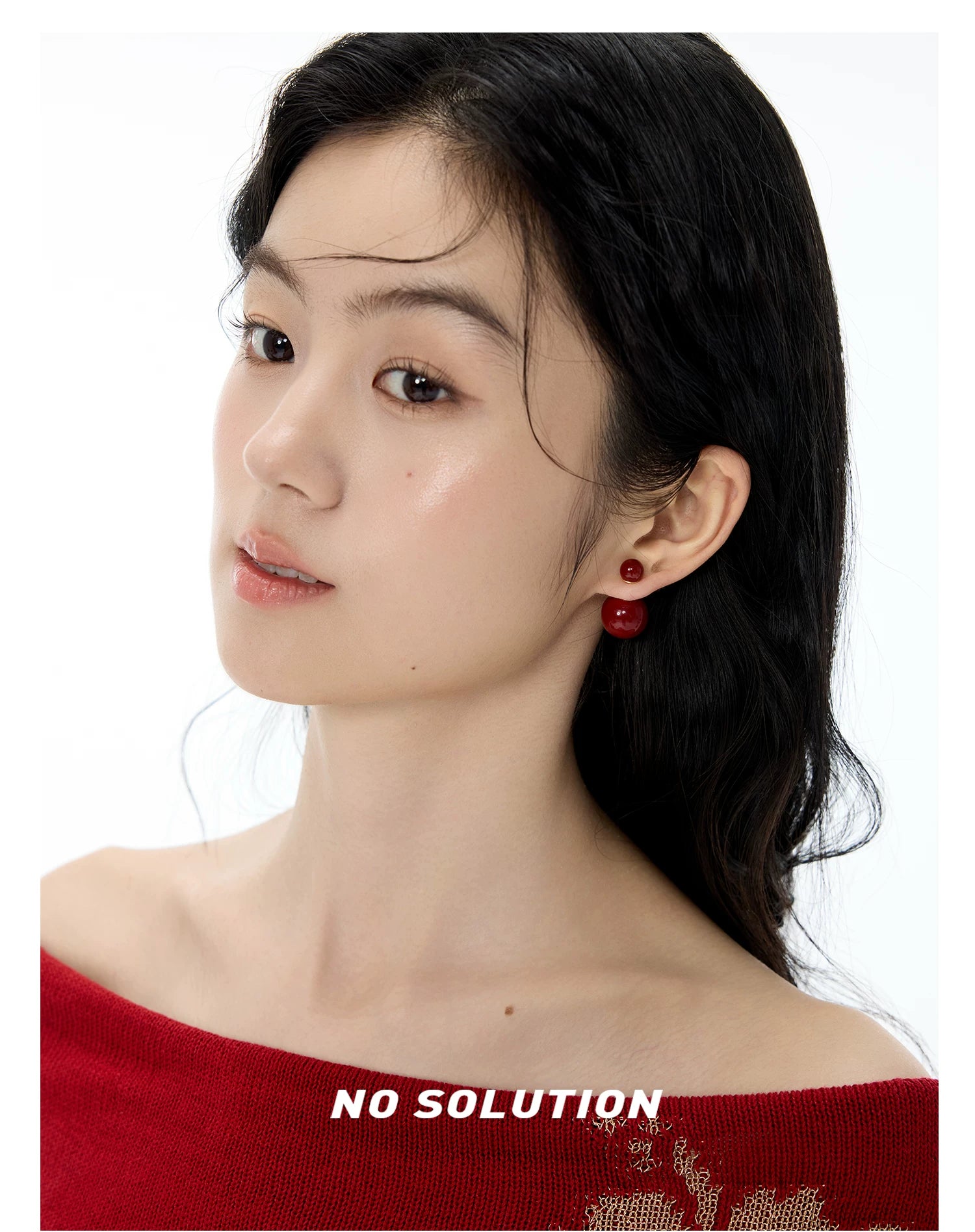 NO SOLUTION Double Sided Bead Stud Earrings