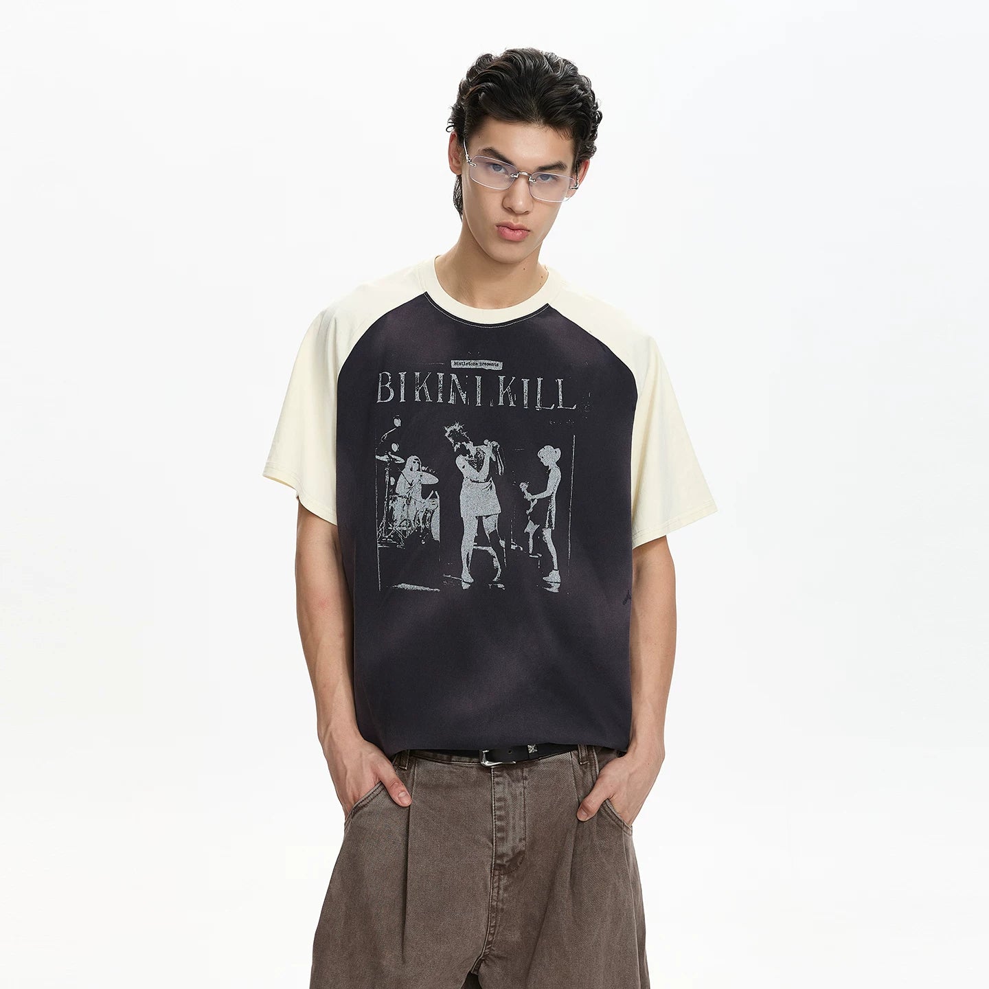 A PUEE Vintage Portrait Printed Ragged Sleeve Tee