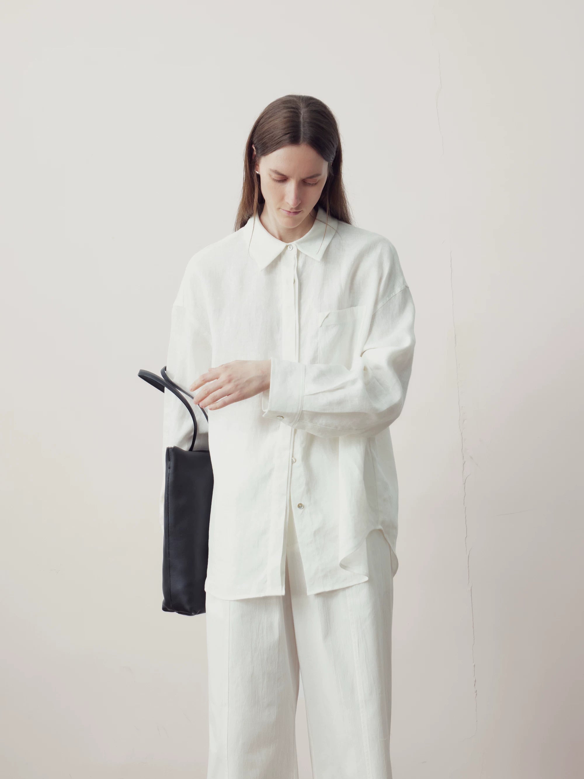 COLN Casual Loose Shoulder Long-sleeved Shirt
