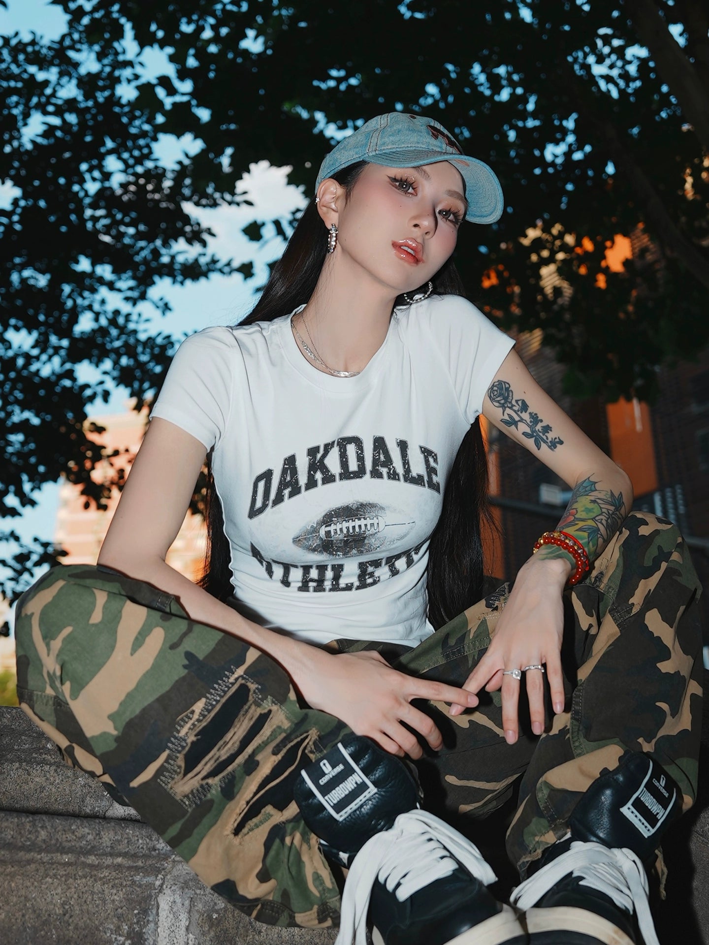 OOTC Sports Style Versatile and Thin Casual Tee