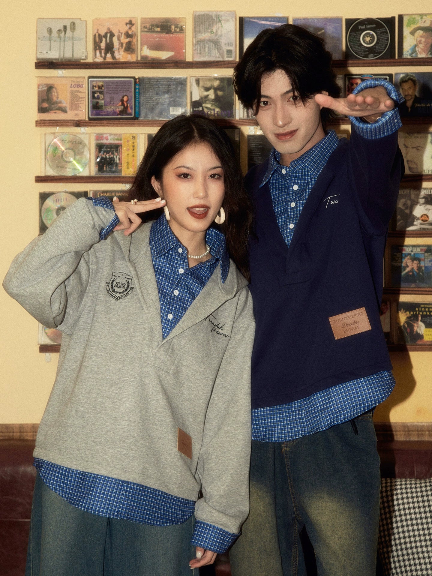 ALOHA Retro Niche Design Sense Splicing Fake Two-piece Sweater