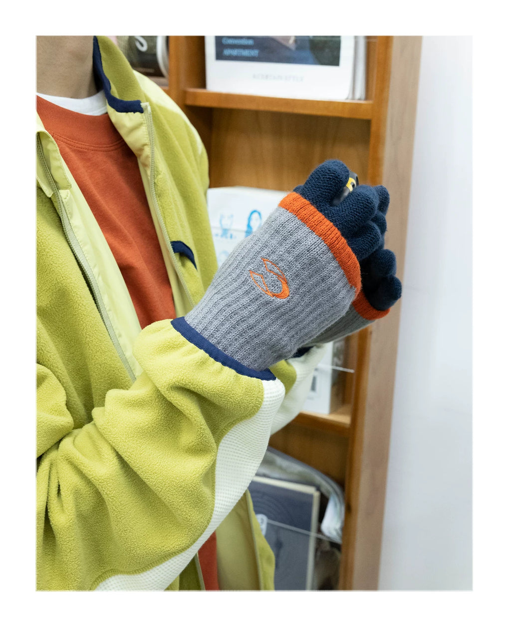 THE HOBOO Knitted Thermal Gloves