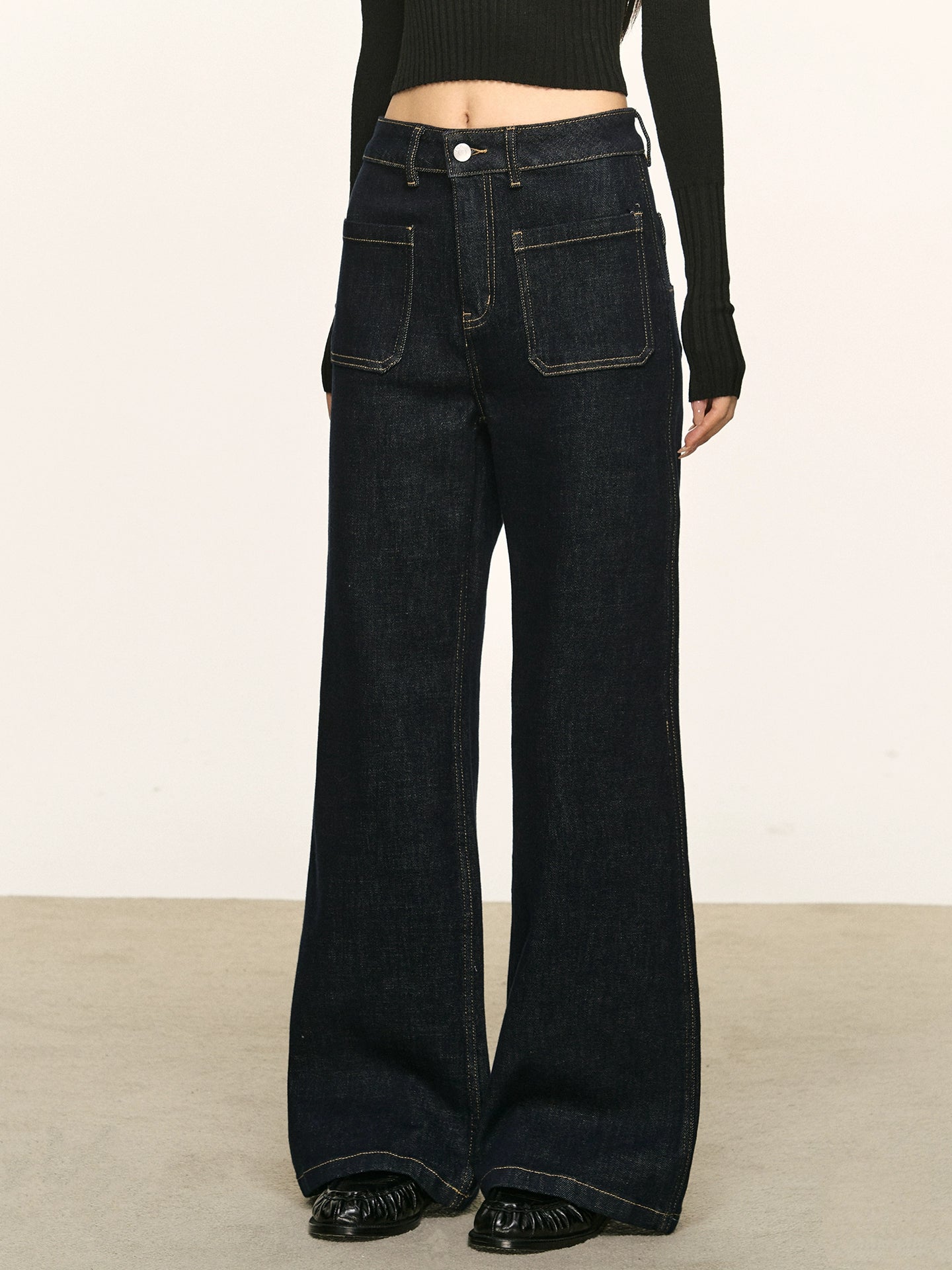 Anna Aneae Mid-rise Straight Jeans