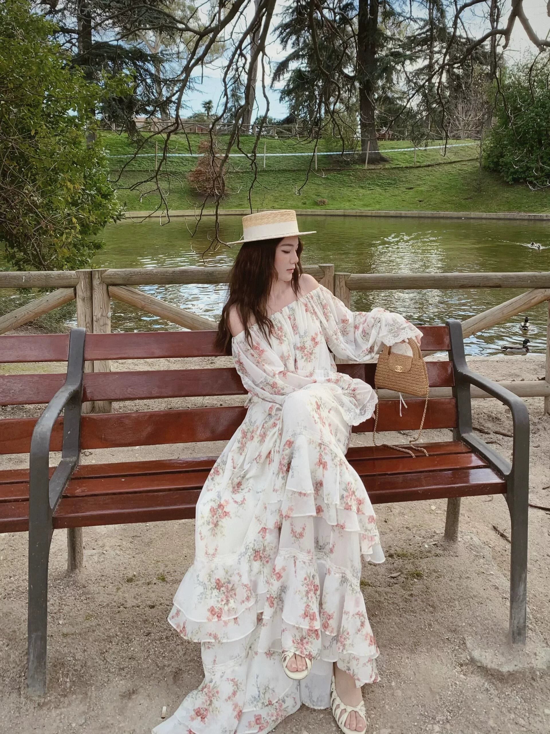 1S Floral One-word Collar Off-the-shoulder Horn Dress