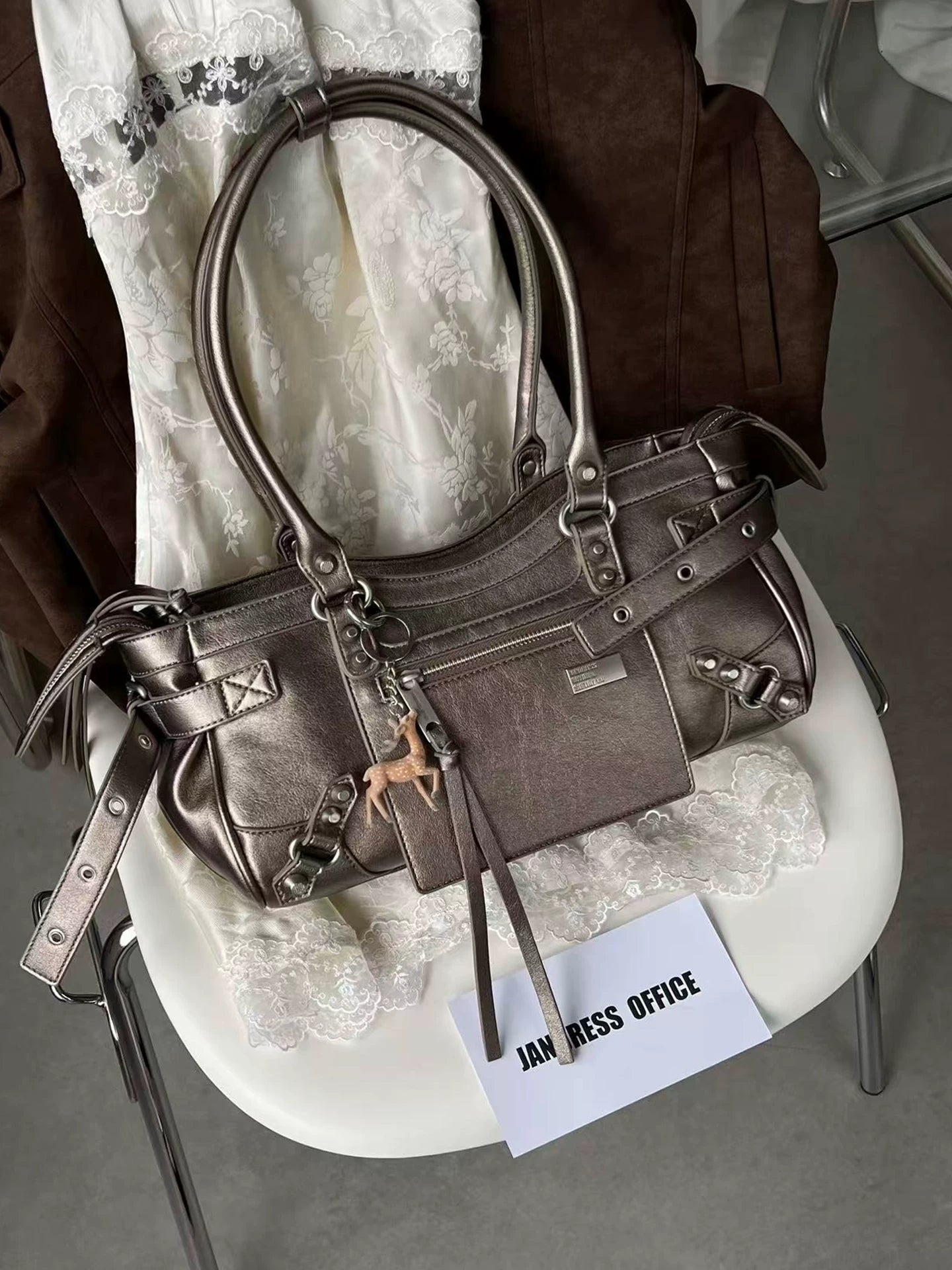 JANDRESS Vintage Rivet Zipper Underarm Bag