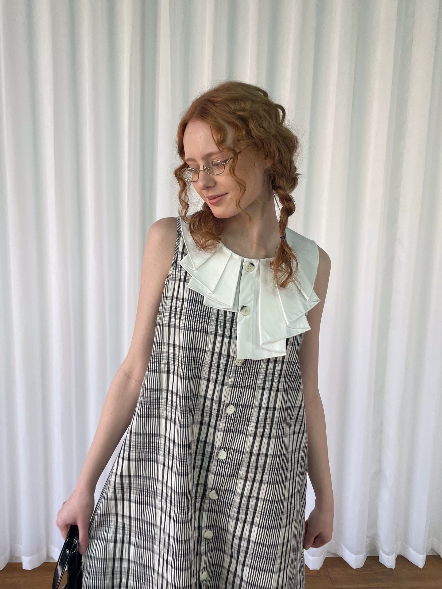 Loosesmell Pleated Neck Plaid Sleeveless Dress