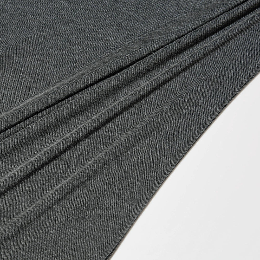 Uniqlo Crew Neck 9-point Sleeve Thermal Clothing