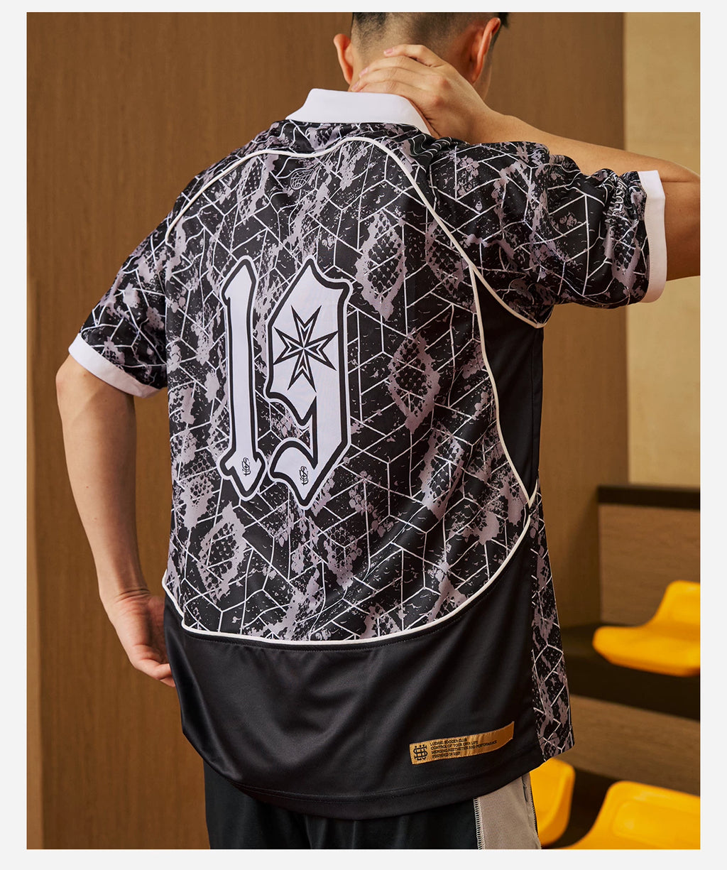 LUSHISI Sports and Leisure Quick-Drying Light and Breathable TEE