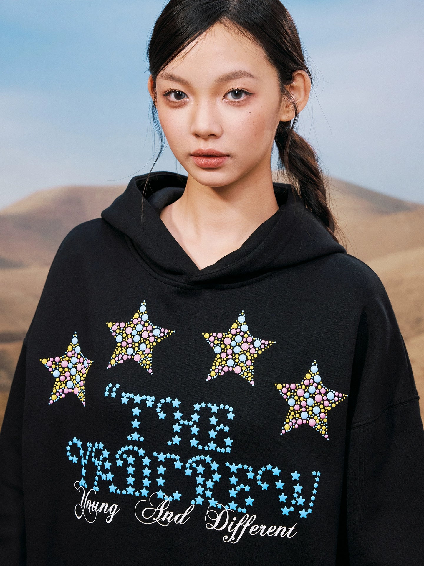 YADcrew Vintage Versatile Female Hot Bead Star Hooded Sweater