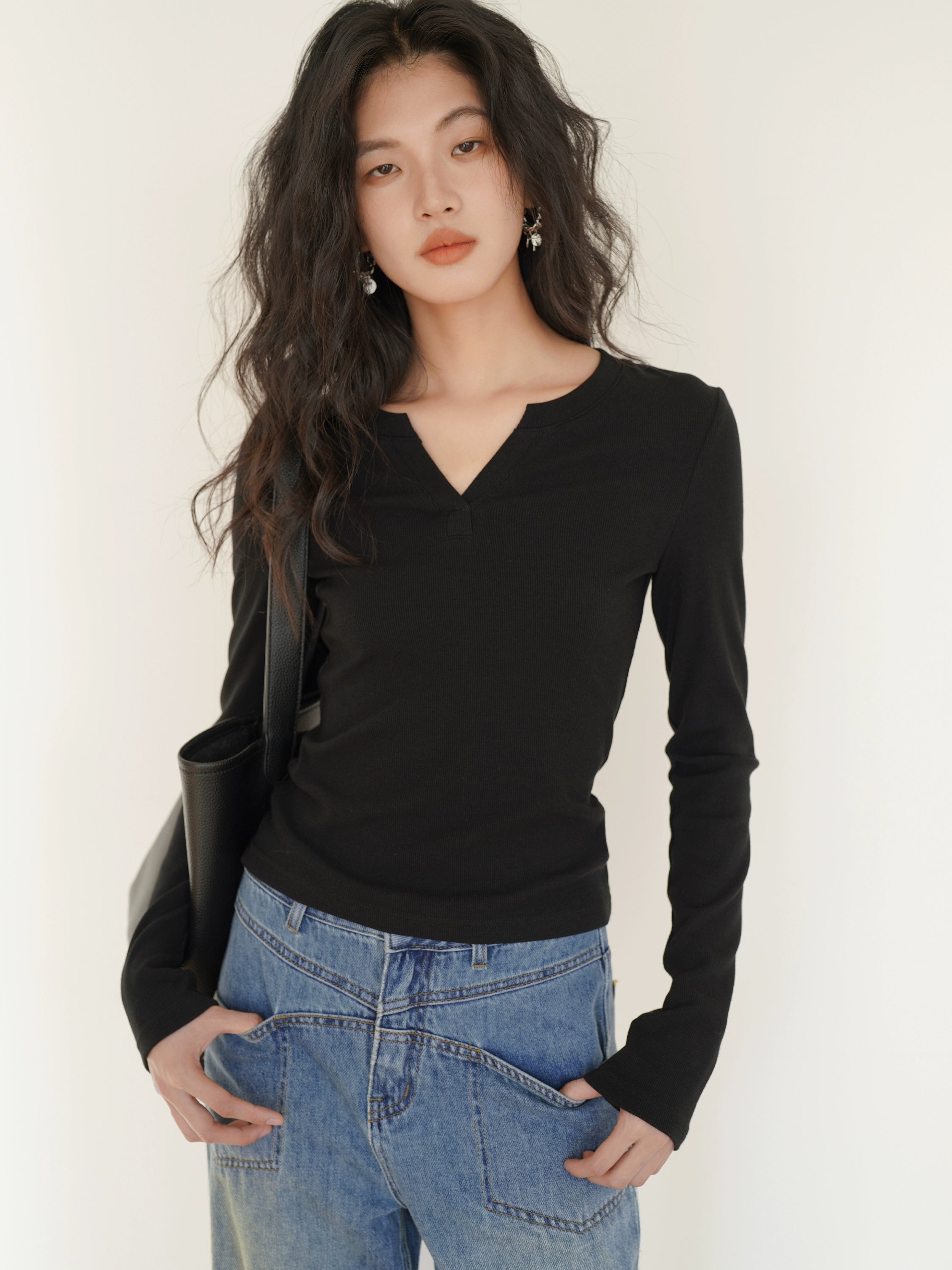 EMv Neck Knitted Bottom Long Sleeve