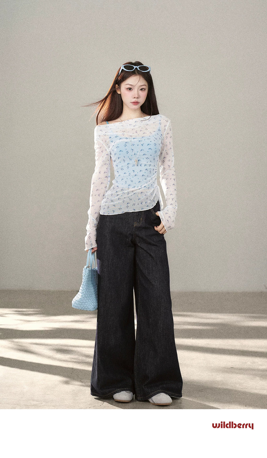 Wildberry Slim Skinny Floral Long Sleeve Sunscreen Blouse