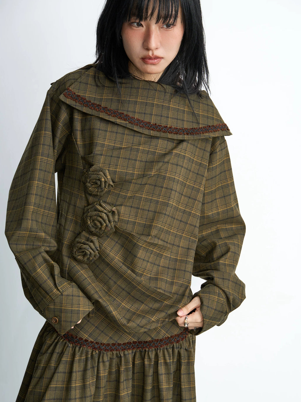 Enteralt Checked Pleated Handmade Flower Slim Umbrella Skirt Set