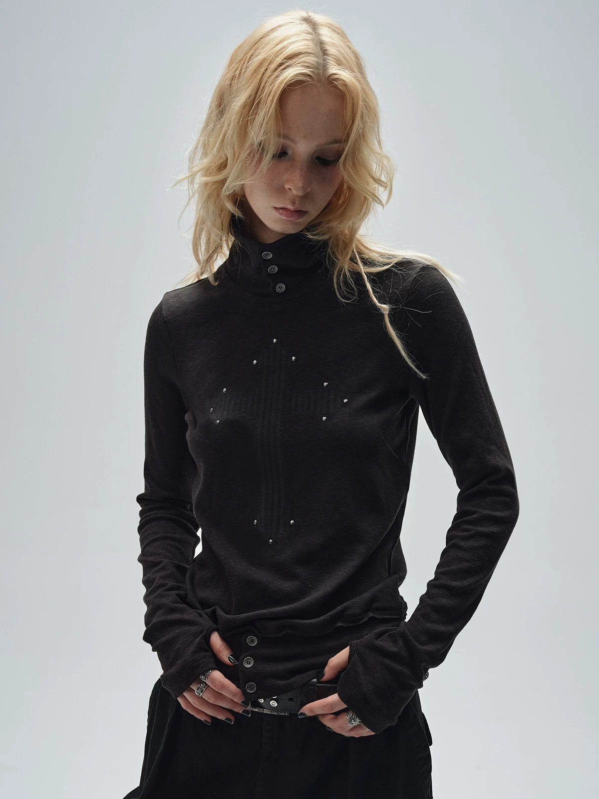 WearAndtear Turtleneck Rough Edge Hot Diamond Long Sleeve