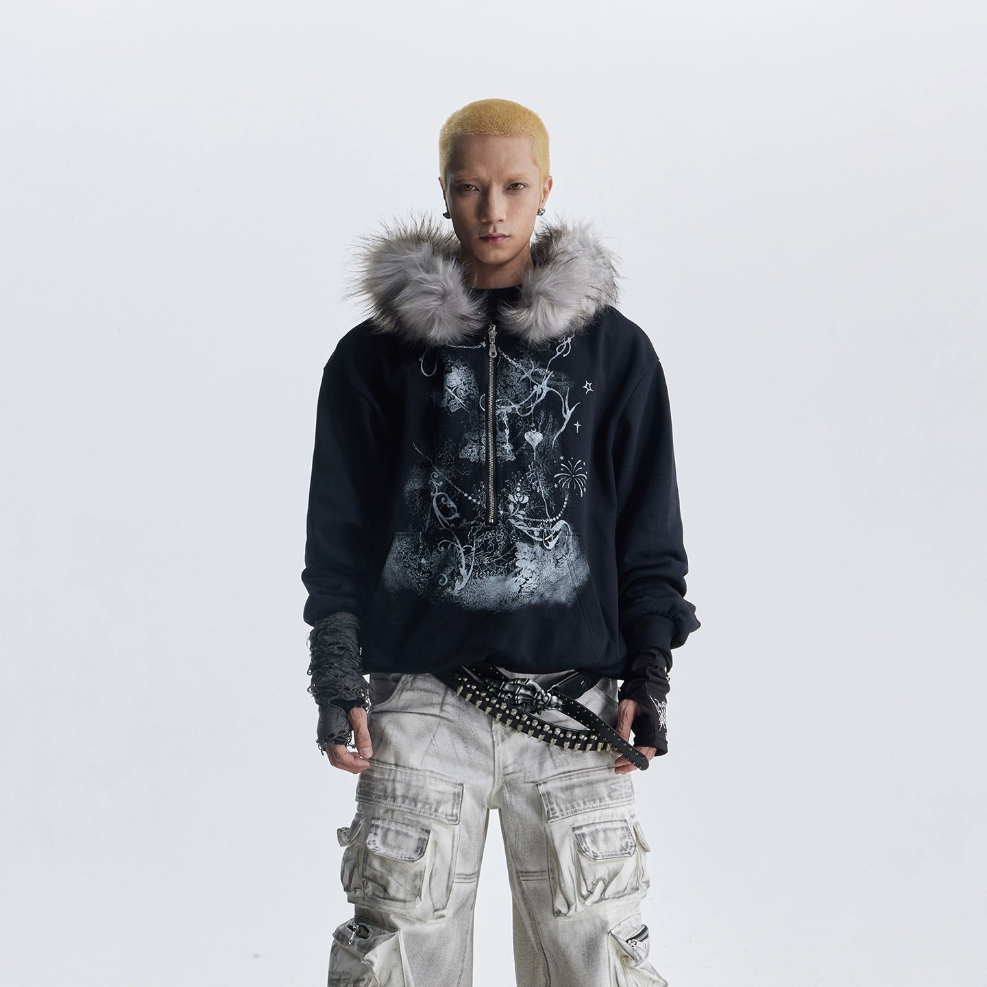 NOMANIAI Hairy Hooded Print Half Zipper Short Sweater