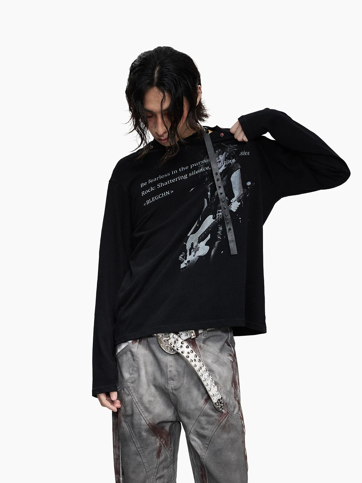Lightinus Guitar Figure Slogan Print Riveted Long Sleeves